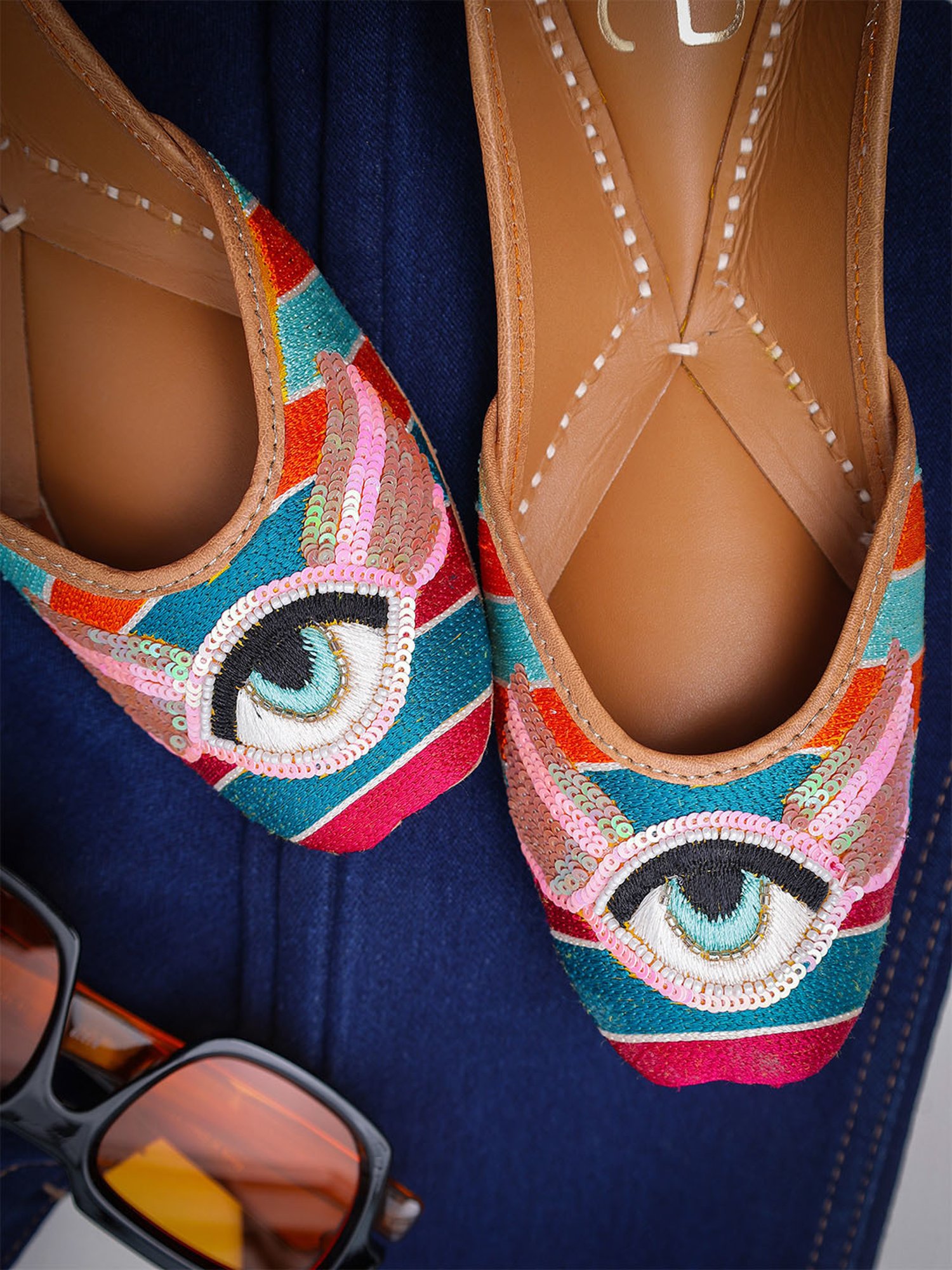 Glam Story Women's Masakali Multicolored Ethnic Juttis