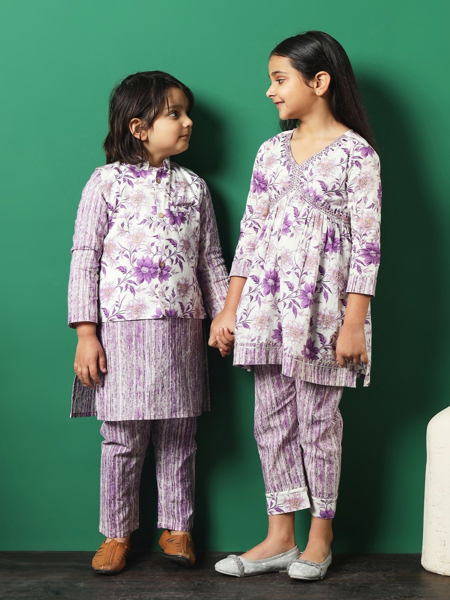 READIPRINT FASHIONS Kids Purple & White Printed Full Sleeves Kurta, Pyjamas with Jacket