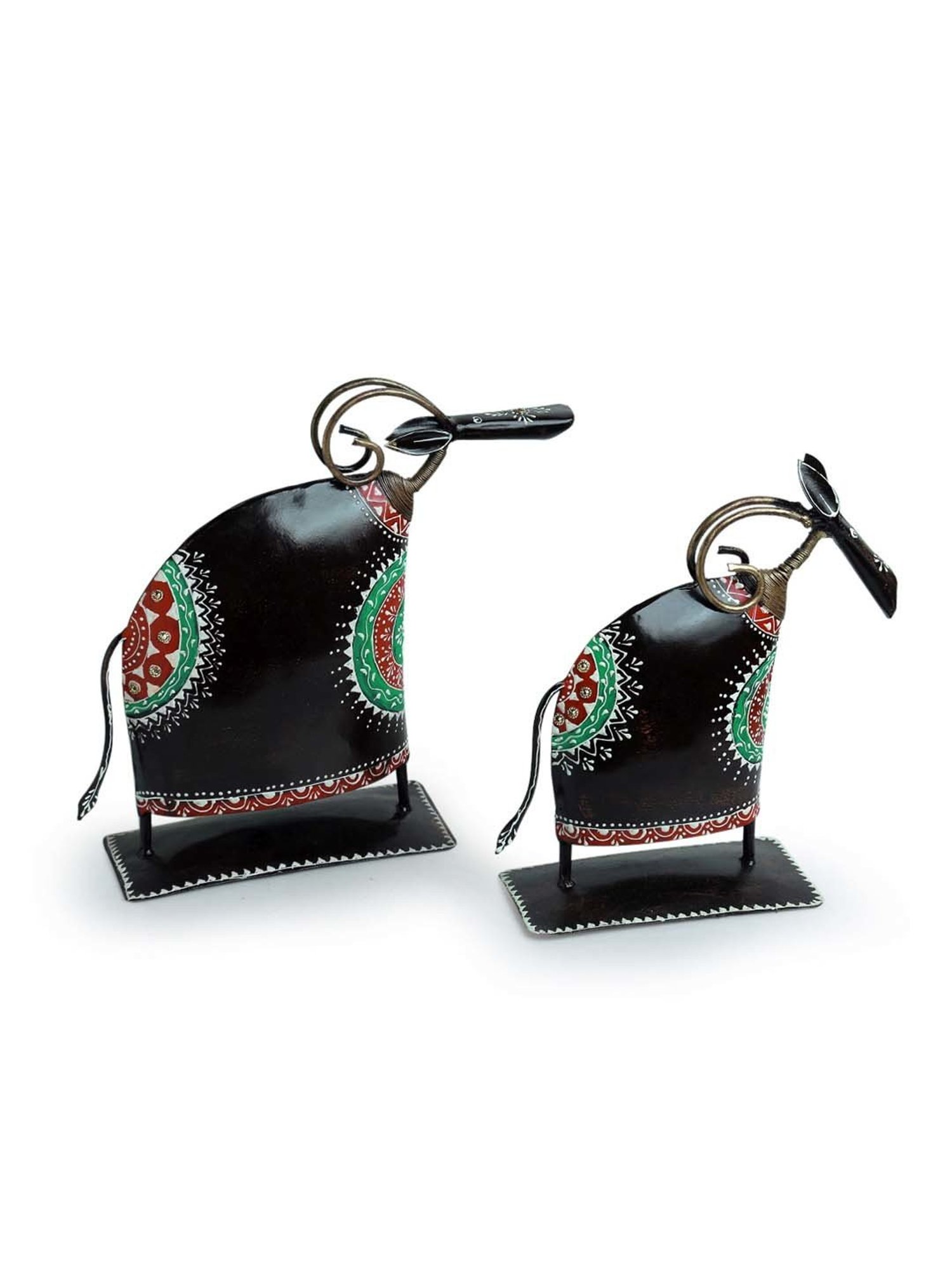 ExclusiveLane 'Festive Oxen' Black Iron Decorative Showpiece - Set of 2