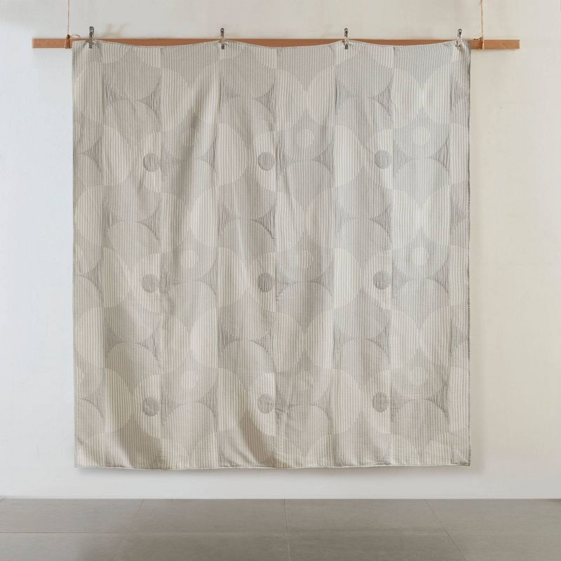 Full/Queen Laos Lily Coverlet Gray - Vera Bradley