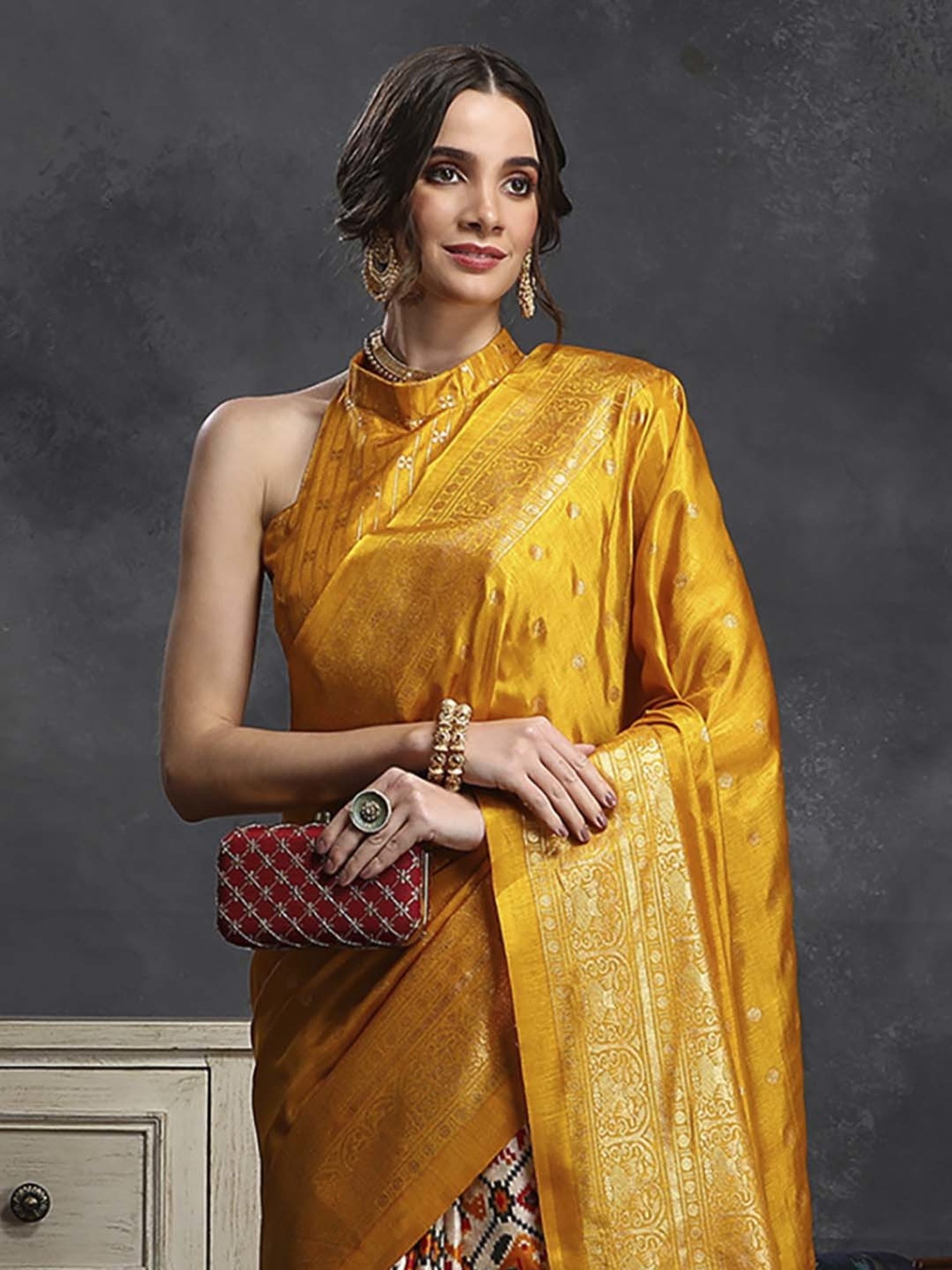 Saree Mall Yellow & White Silk Printed Saree With Unstitched Blouse