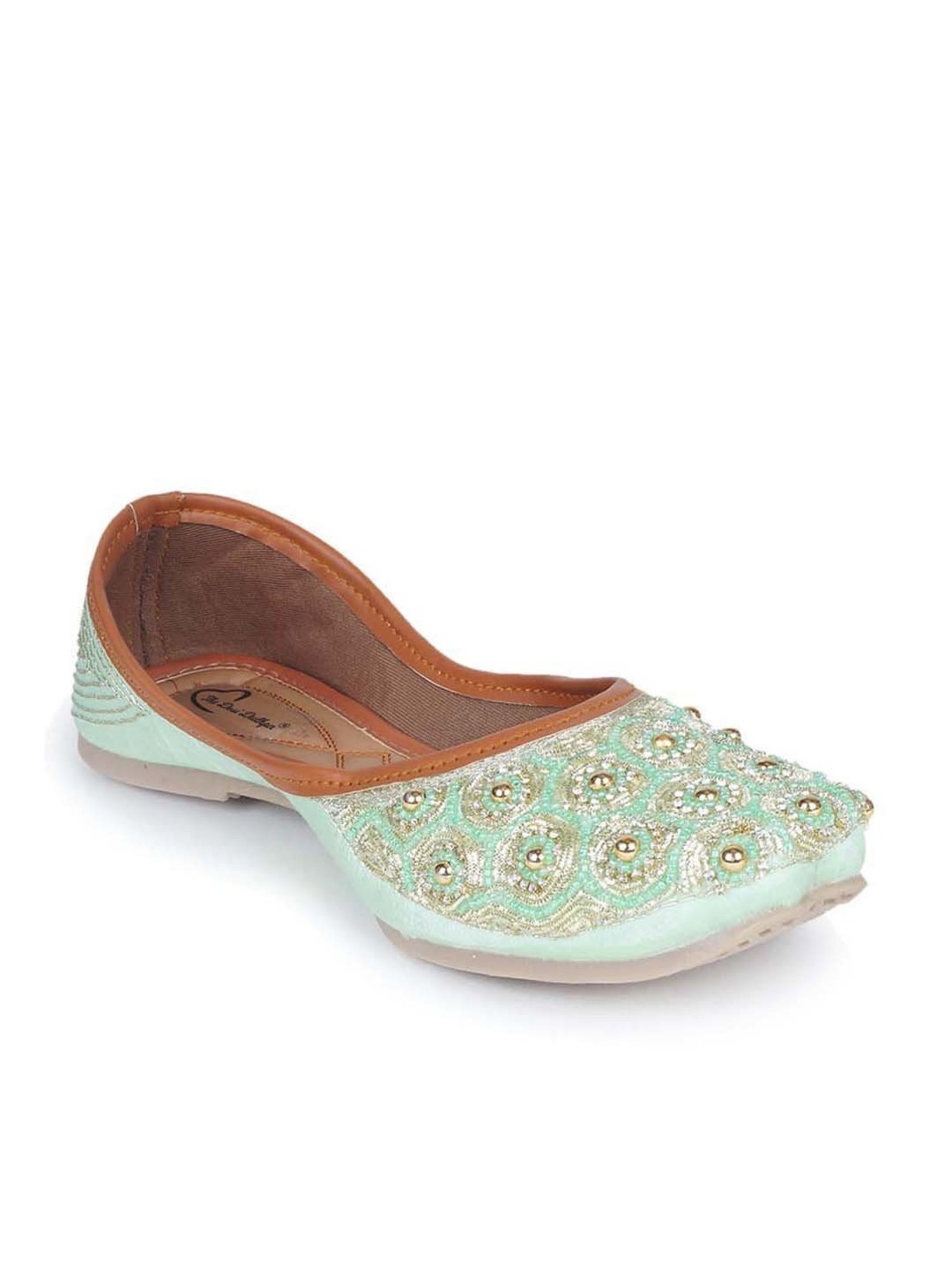 The Desi Dulhan Women's Tea Green Ethnic Juttis