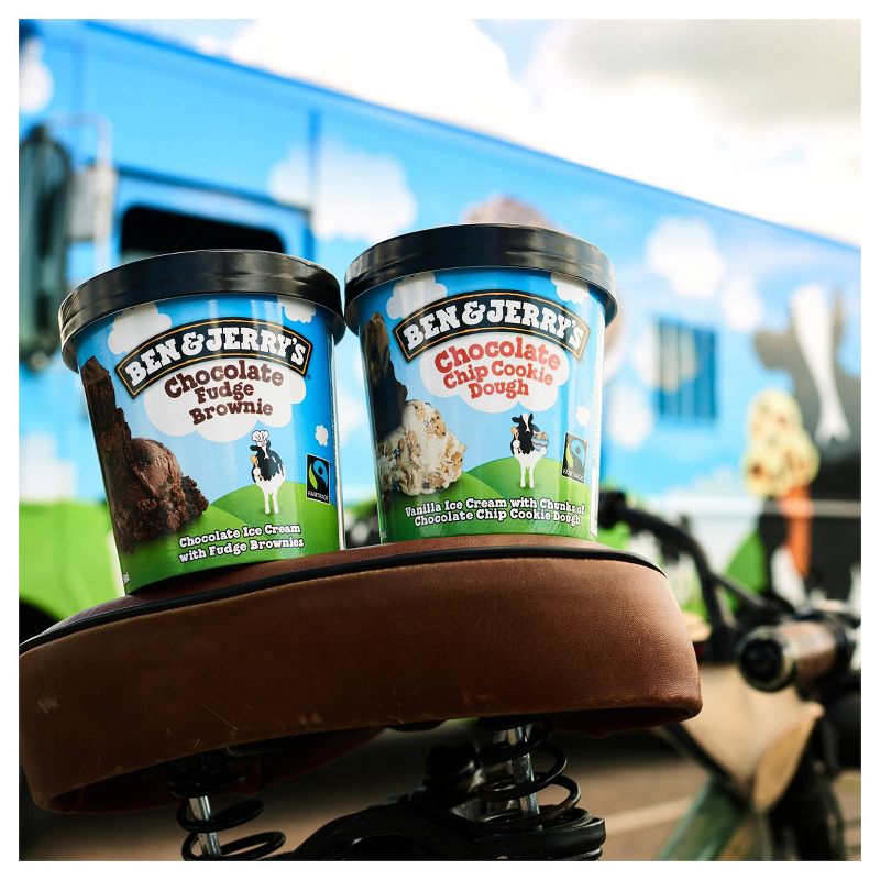 Ben & Jerry's Ice Cream Chocolate Chip Cookie Dough - 16oz