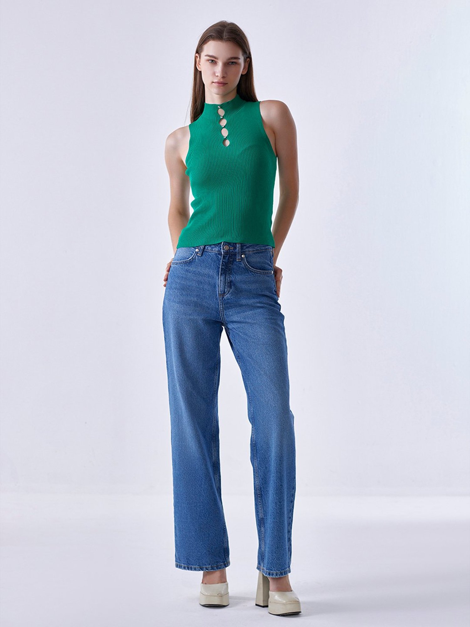 Cover Story Green Regular Fit Pullover