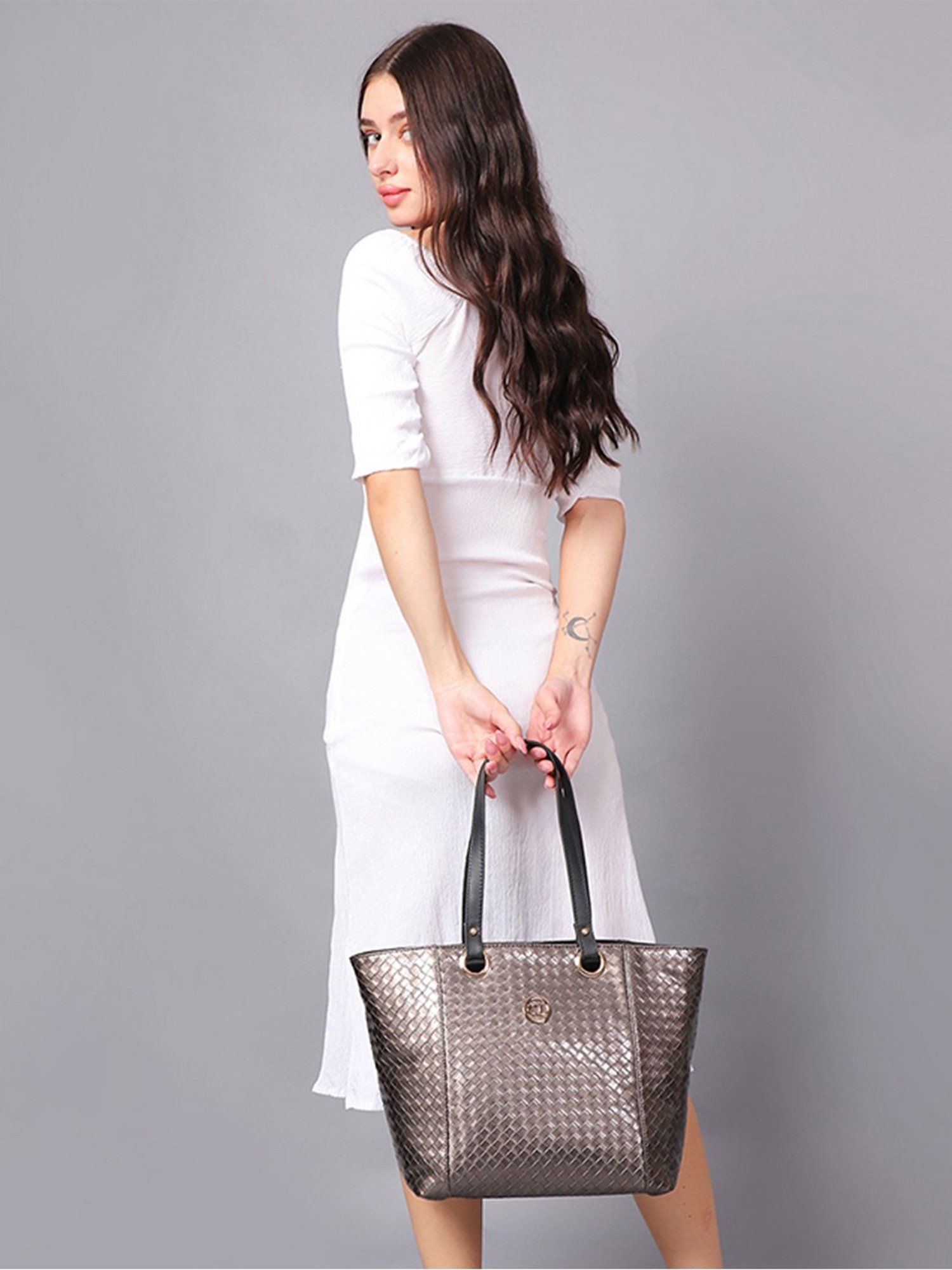 Carlton London Grey Textured Medium Tote Handbag