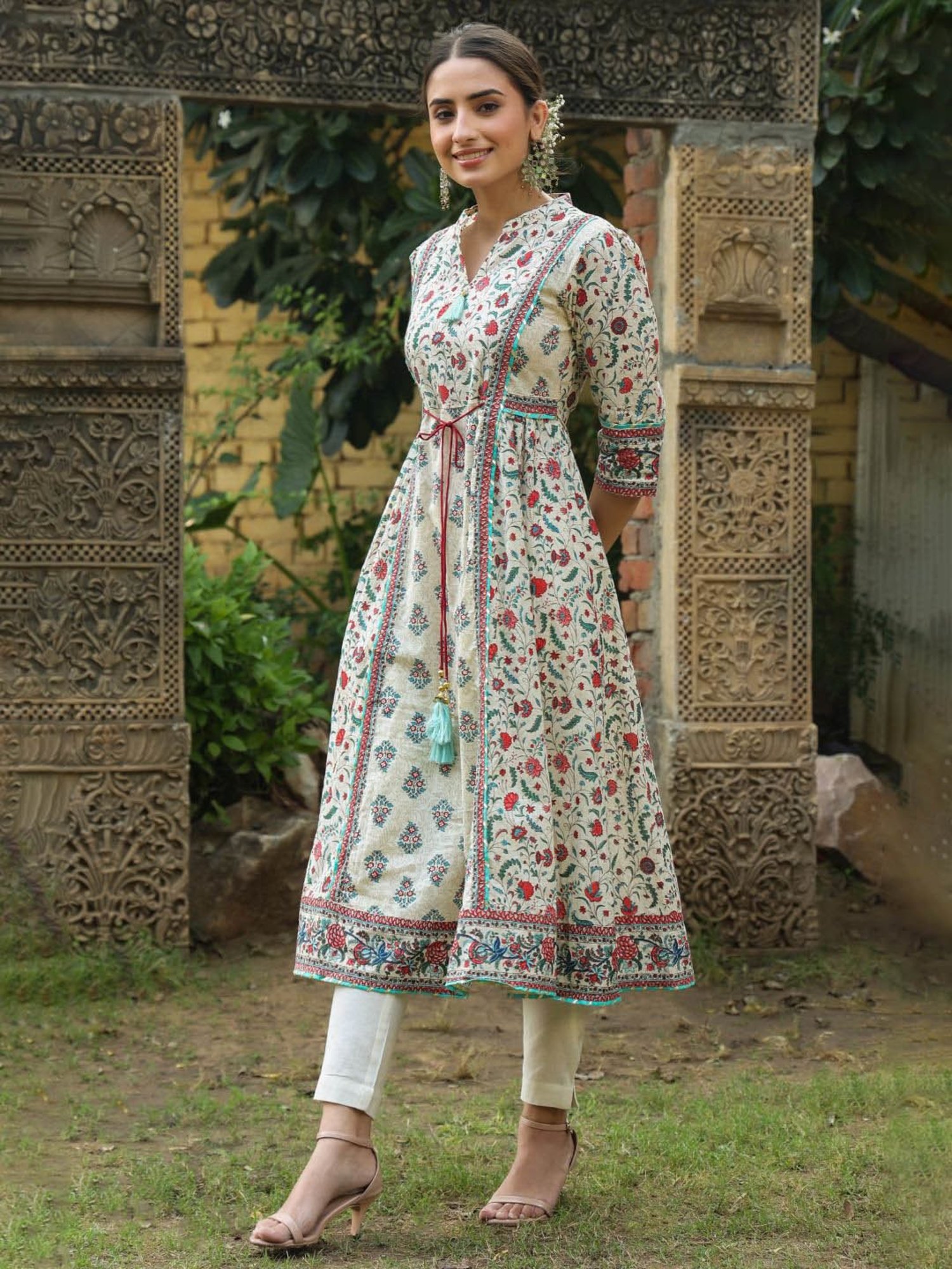 Saffron Threads Black Printed Straight Kurta