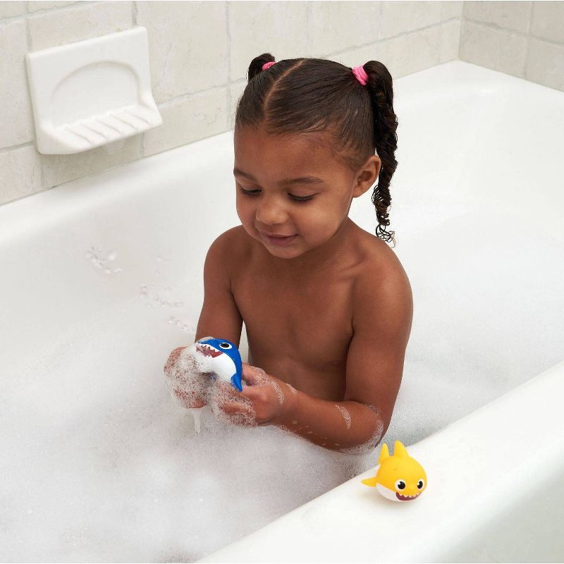 Pinkfong Nickelodeon Bath Squirters Baby Shark & Daddy Shark - 2pk