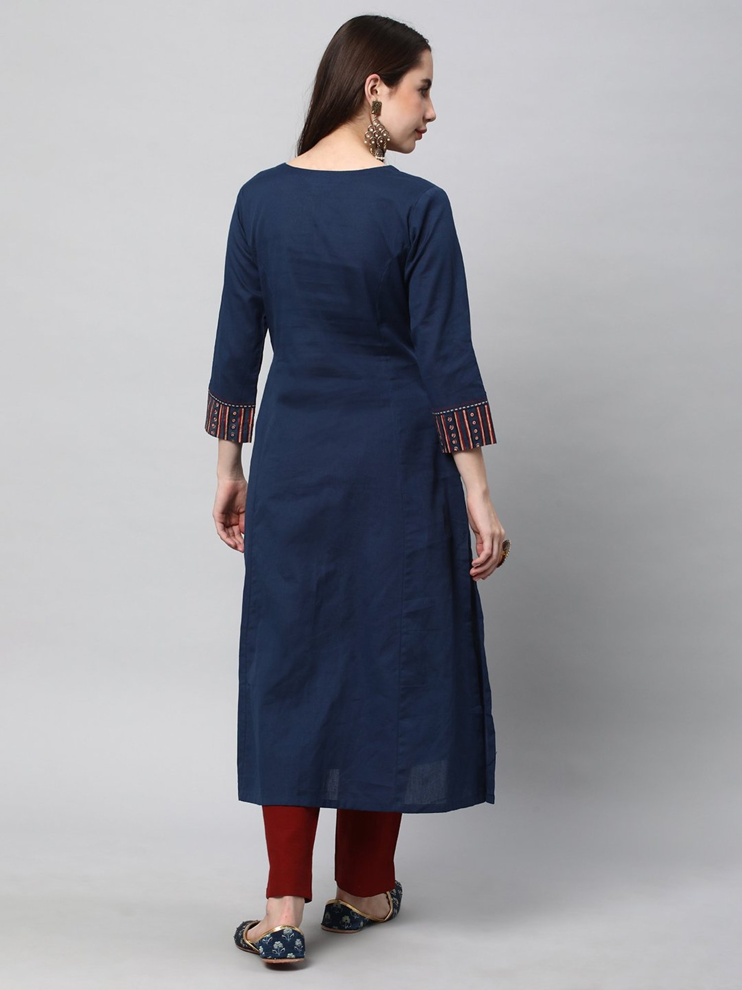 Kami Kubi Blue Embroidered A Line Kurta