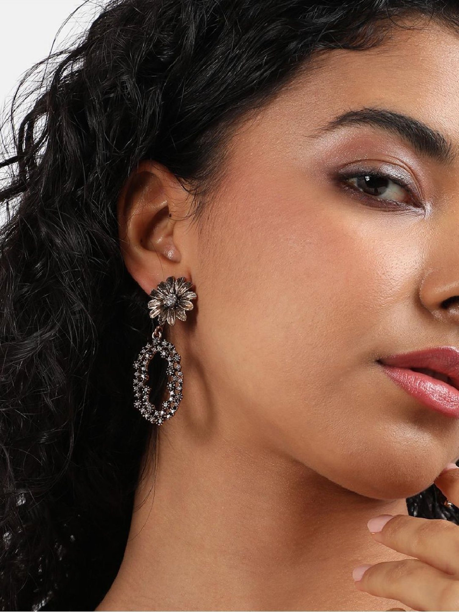 Sohi Women's Daisy Intricate Oval Drop Earrings  Gold