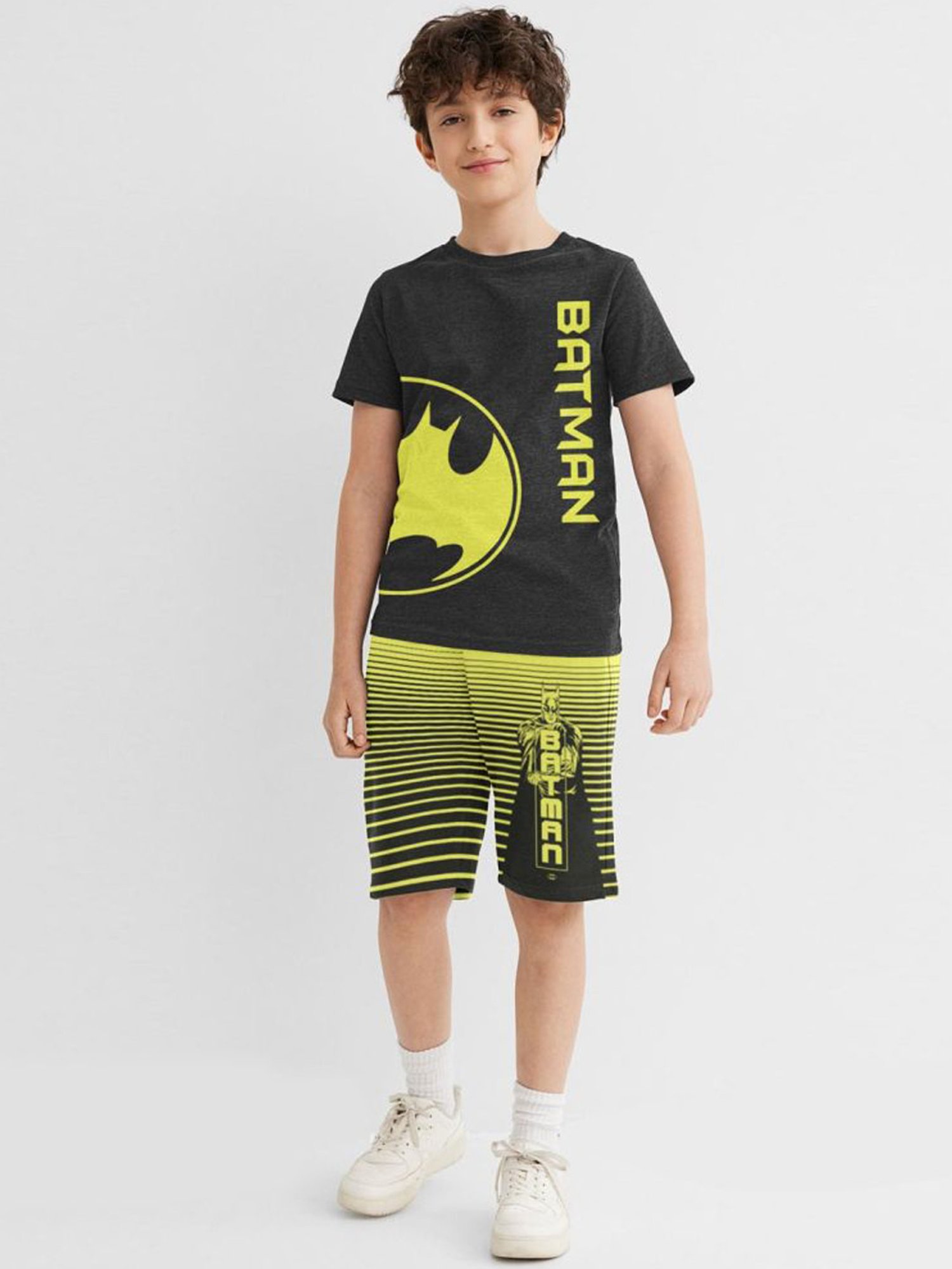 Bonkids Kids Green & Black Cotton Printed Batman Shorts