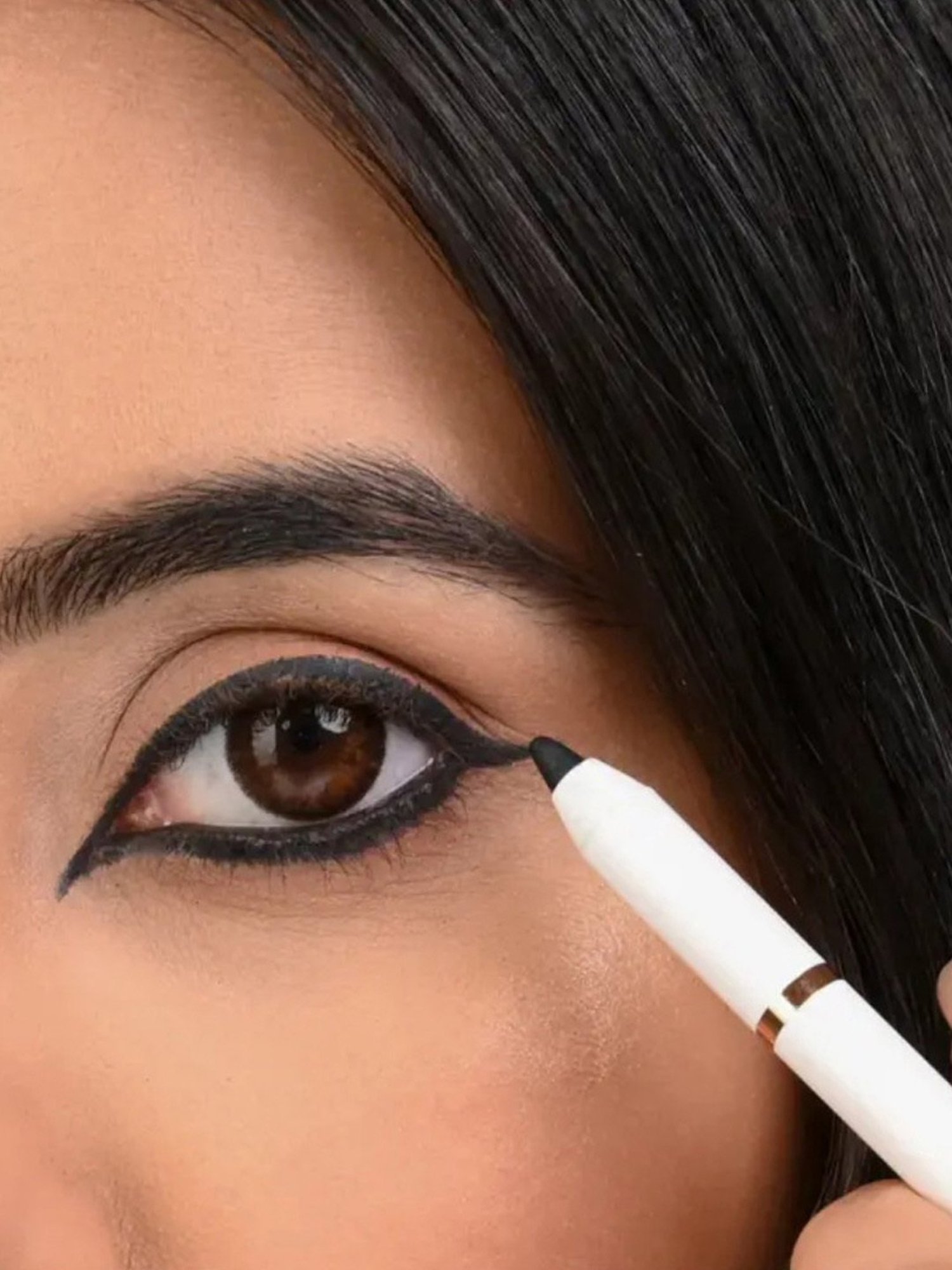 Iris Cosmetics The Ultimate Duo Kohl Pencil & Eyeliner Combo