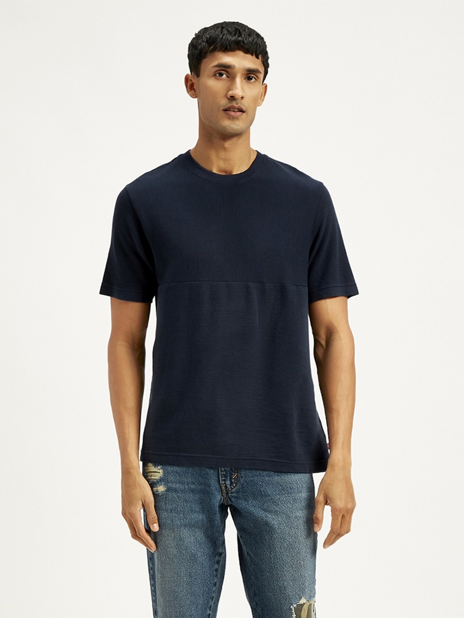 Levi's Navy Cotton Regular Fit Texture T-Shirt