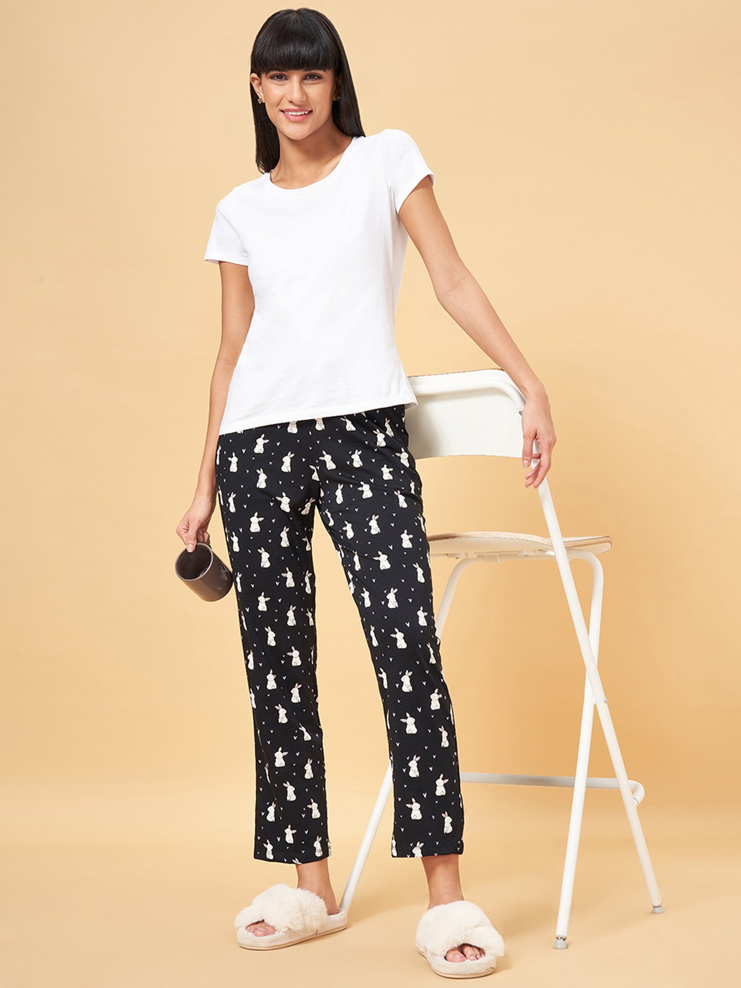 Dreamz by Pantaloons Jet Black Cotton Printed Pyjamas