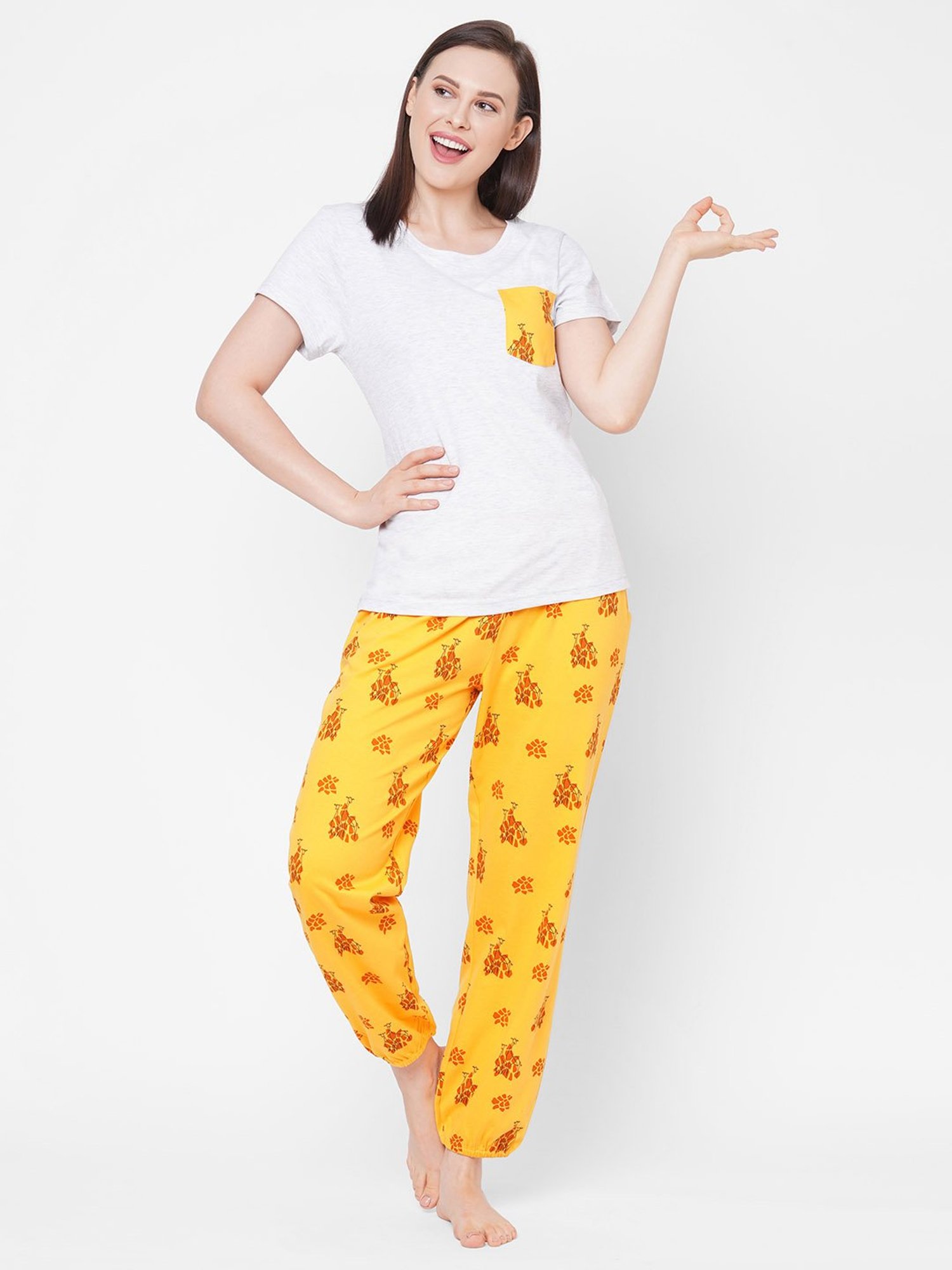 Mystere Paris White & Yellow T-Shirt With Joggers