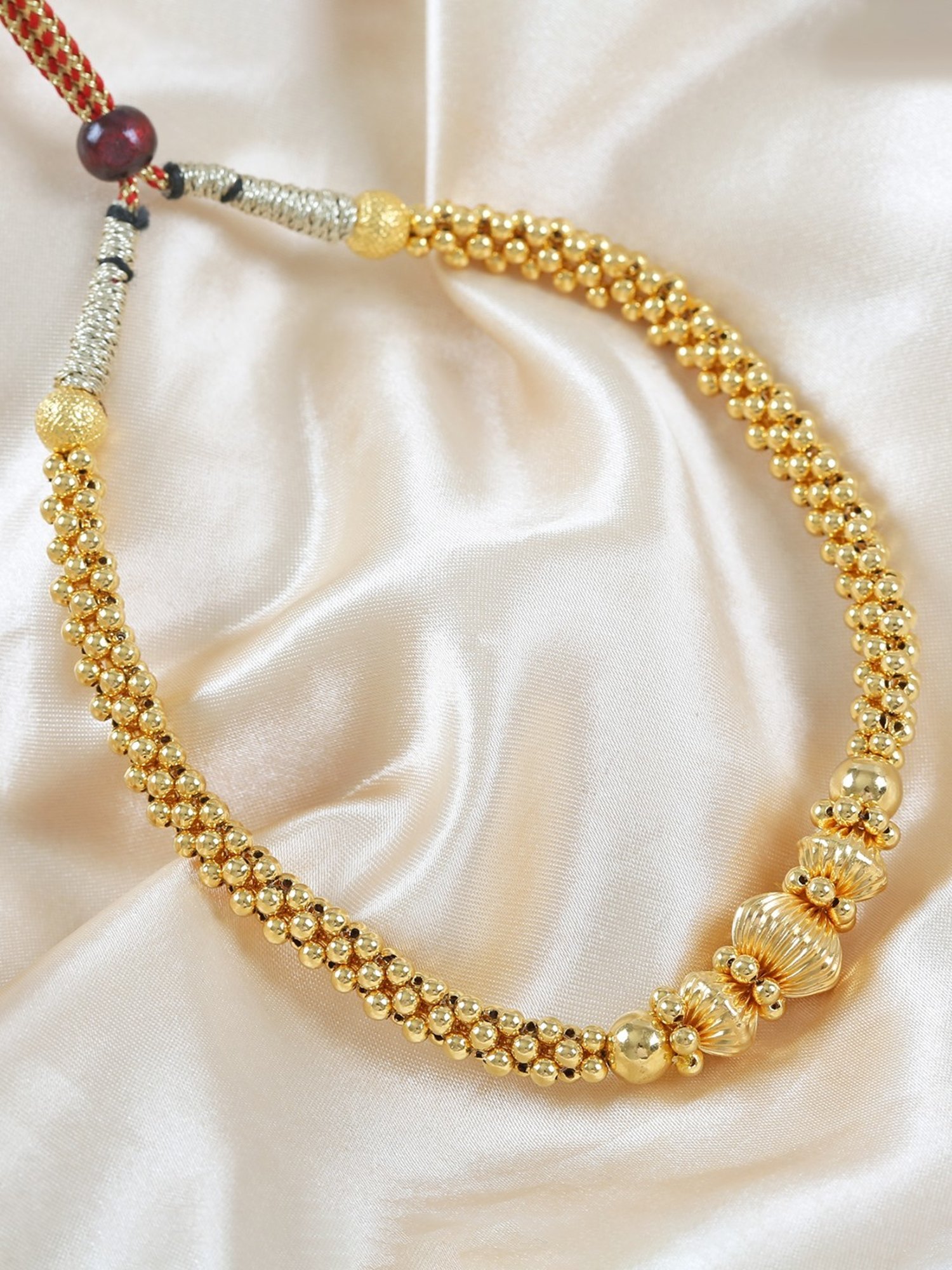 P.N.Gadgil Jewellers Iivika Gold 22k Kolhapuri Thushi Necklace