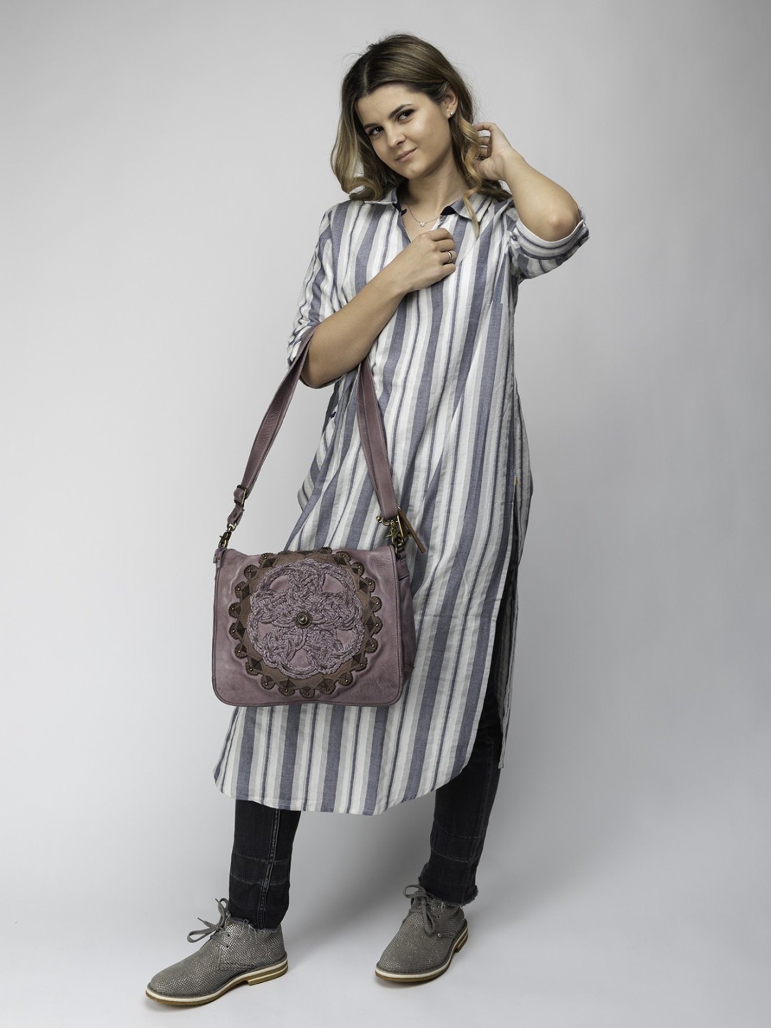 Art N Vintage Parma Quail Purple Leather Textured Medium Sling Handbag