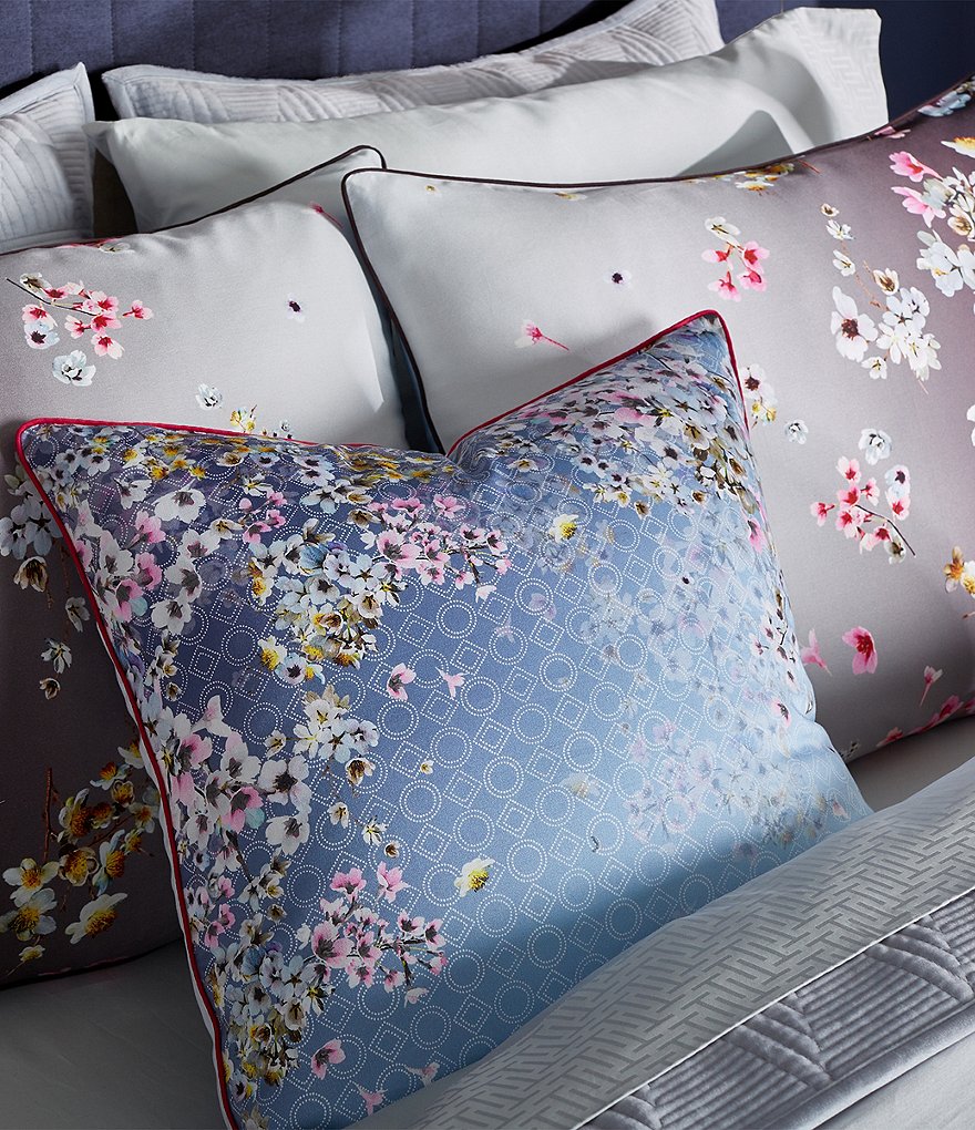 Ted Baker London Jasmine Black Duvet Cover Mini Set