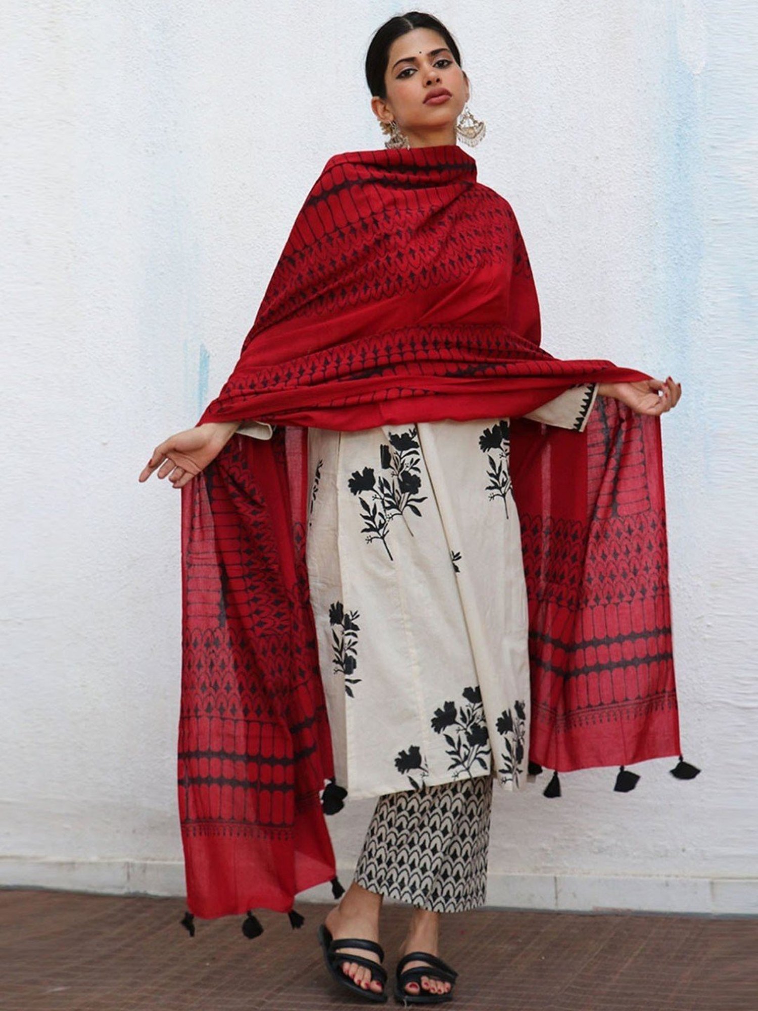Chidiyaa No Made Gaia Blockprinted Cotton Dupatta