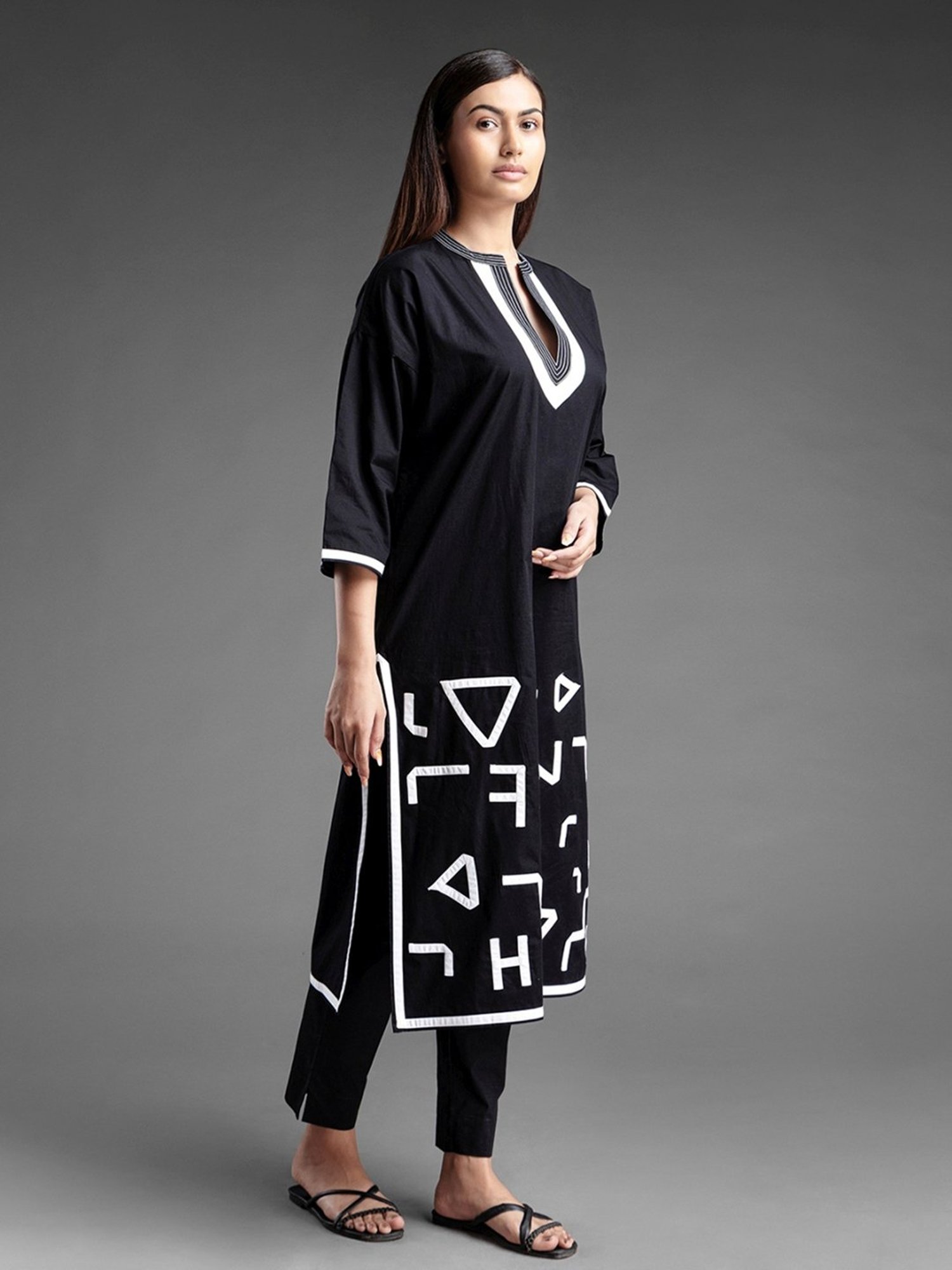 House of Manaa Black Hom Allure Kurta with Pallazo