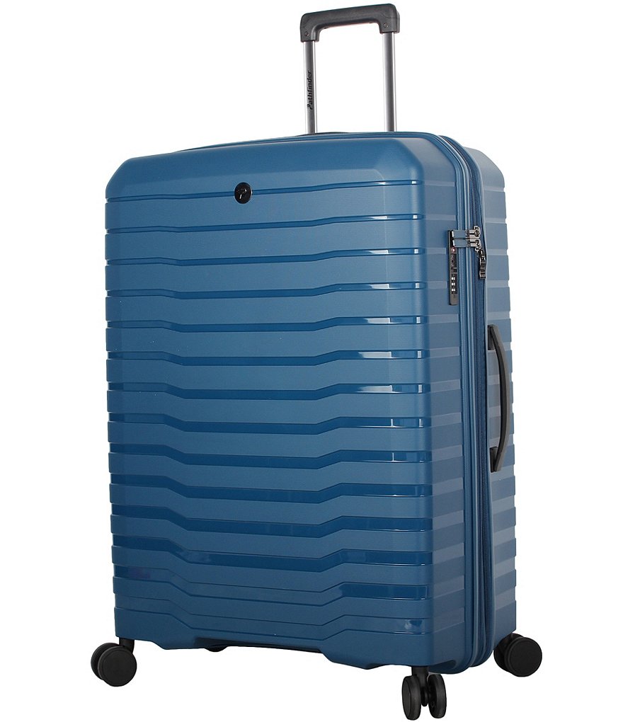 Pathfinder Resort Collection 28#double; Hardside Spinner