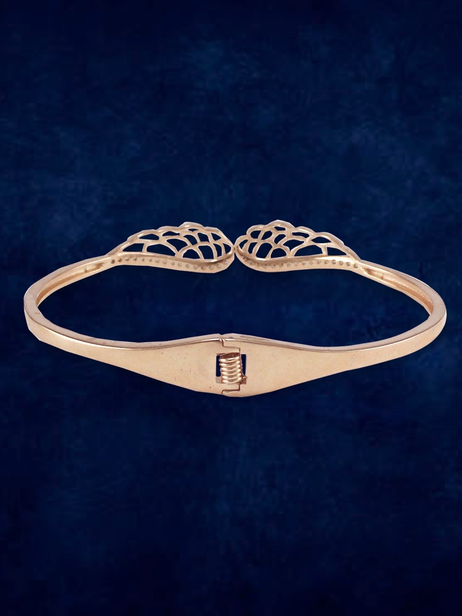 Taraash 92.5 Sterling Silver Angel Wing Bracelet for Women