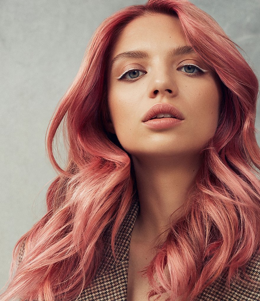 T3 Curl Id 1.25#double; Smart Curling Iron with Interactive Touch Interface