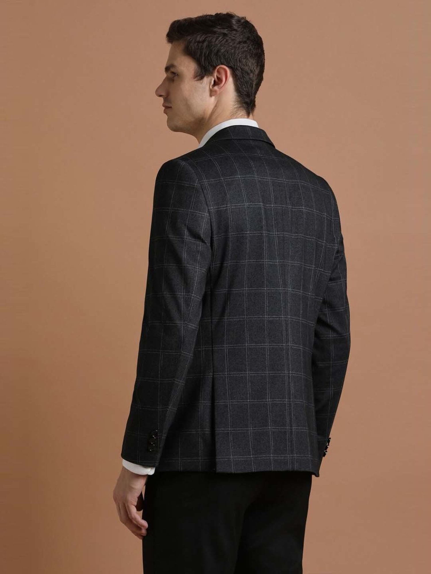 Arrow Sports Green Regular Fit Texture Waistcoat