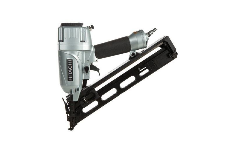 Hitachi NT65MA4 15-Gauge 2-1/2 in. Angled Finish Nailer Kit