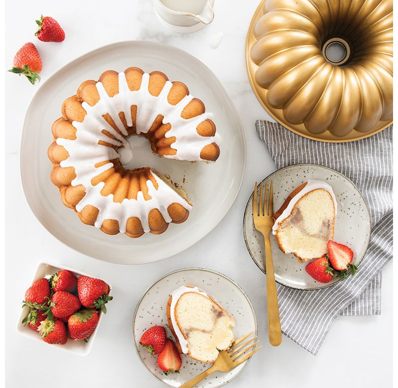 Fat Daddio's RMP-10 Anodized Aluminum Ring Mold Cake Baking Pan, 10 x 3.5 Inches