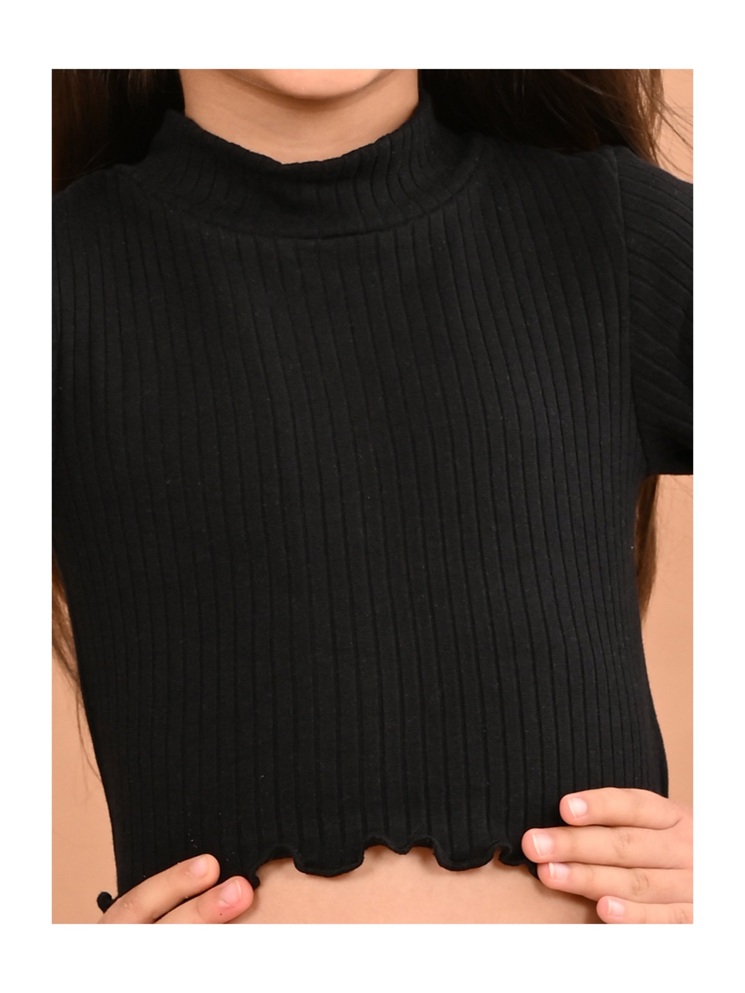 LilPicks Kids Black Solid Full Sleeves Crop Top