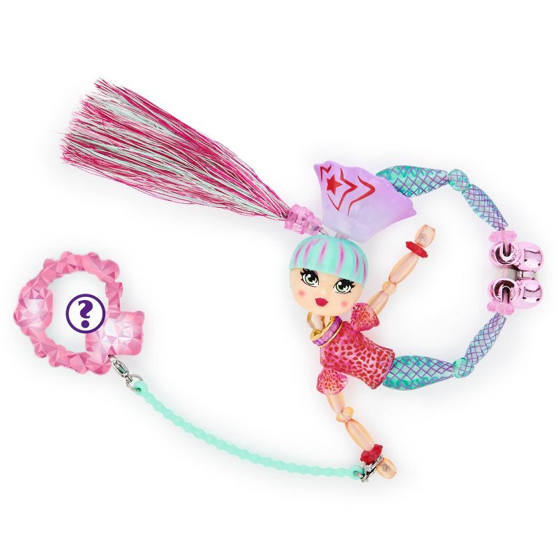 Twisty Girlz Lea-Purr Transforming Doll to Collectible Bracelet with Mystery Twisty Petz