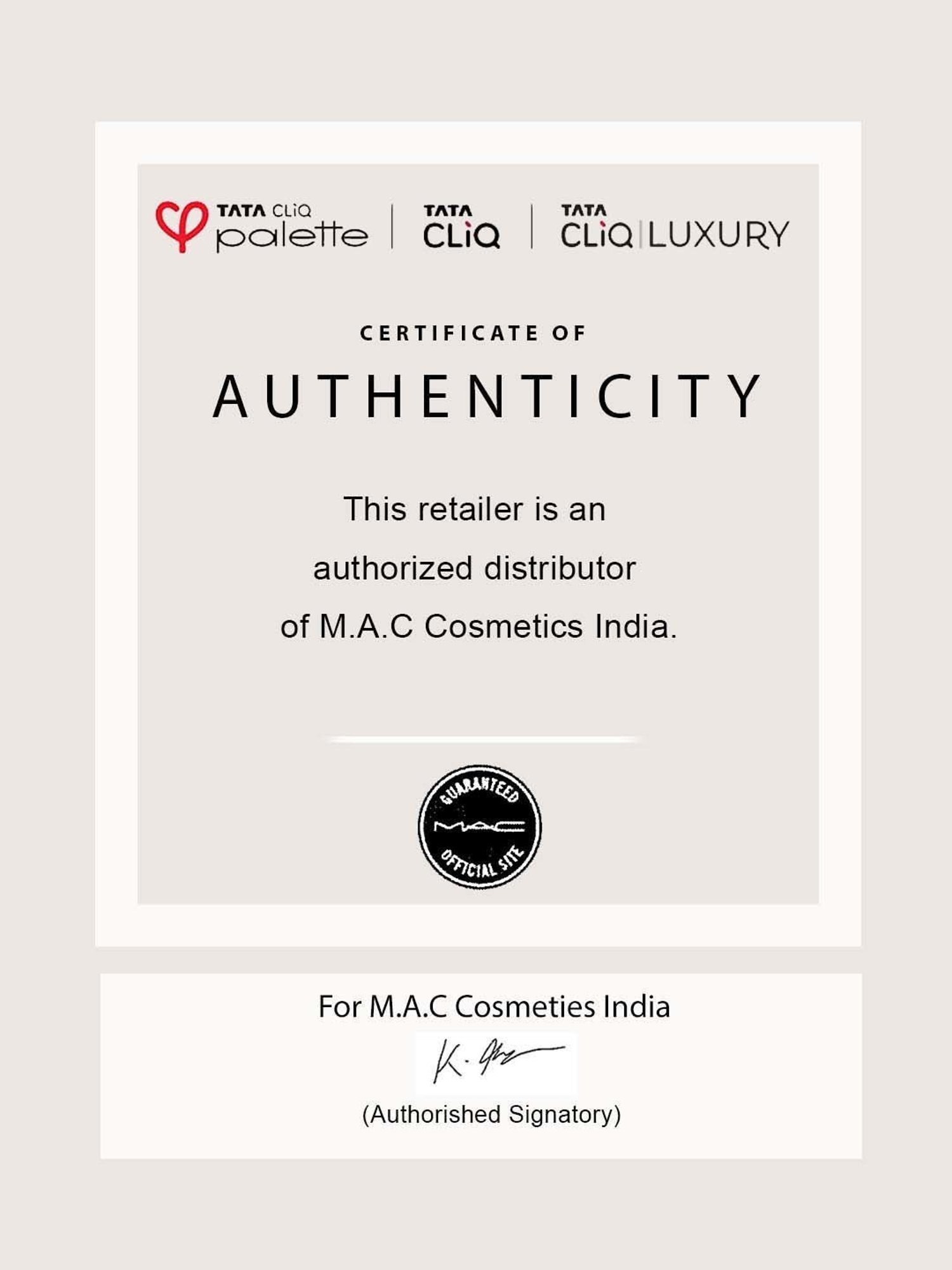 M.A.C Powder Kiss Lipstick Sultry Move - 3 g