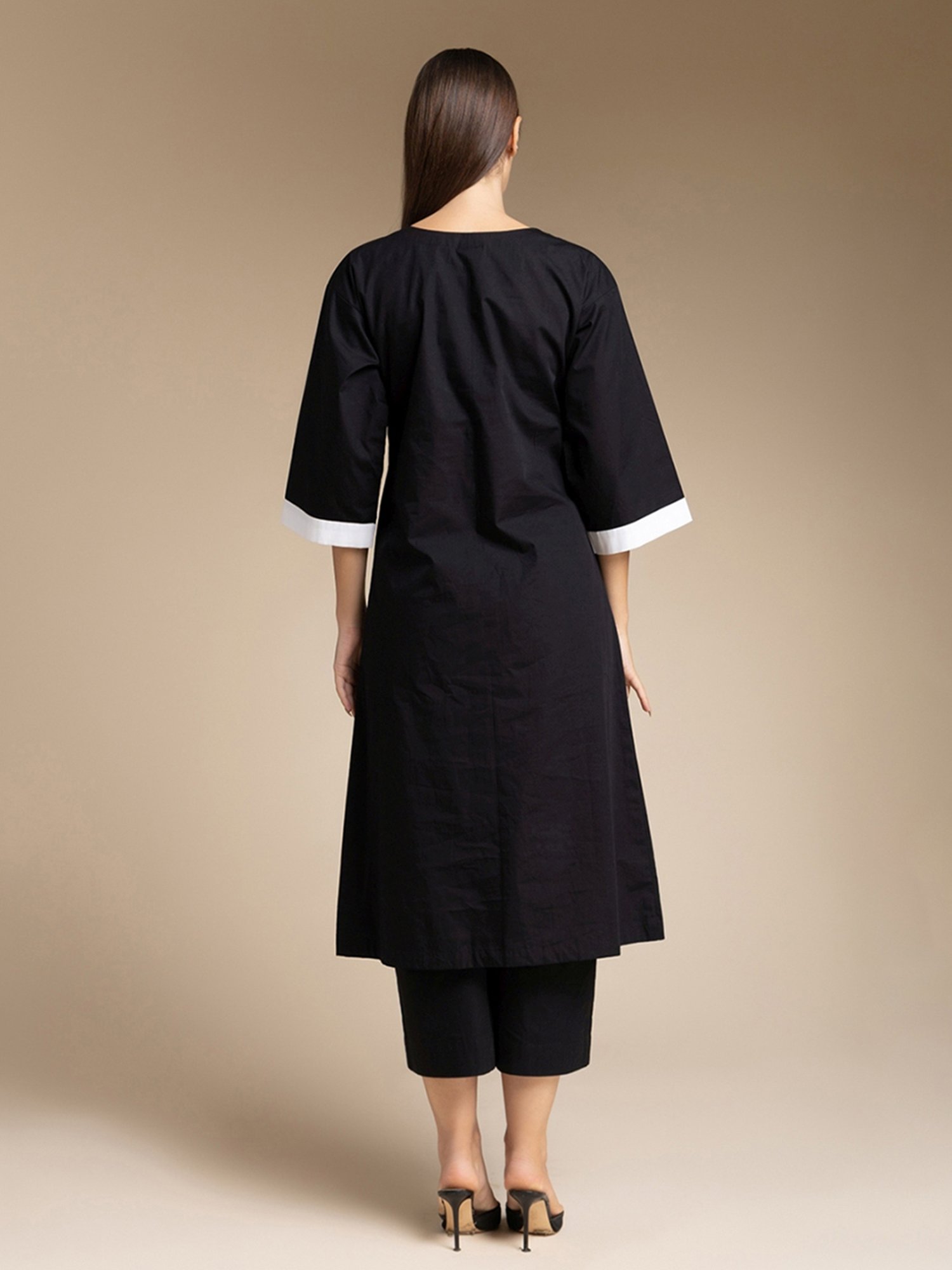 House of Manaa Black Hom Allure Kurta with Pallazo