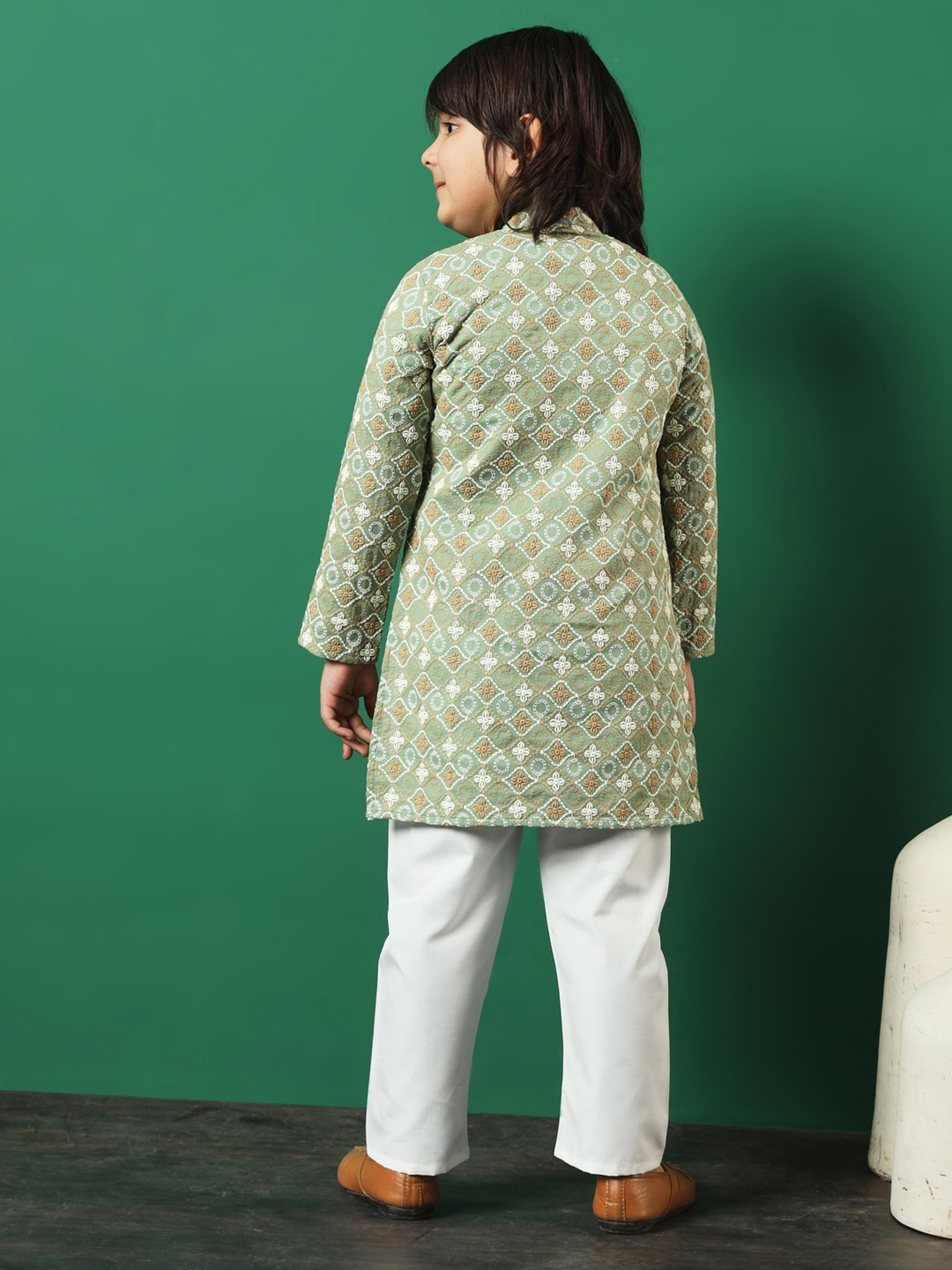 READIPRINT FASHIONS Kids Green & White Embroidered Full Sleeves Kurta with Pyjamas