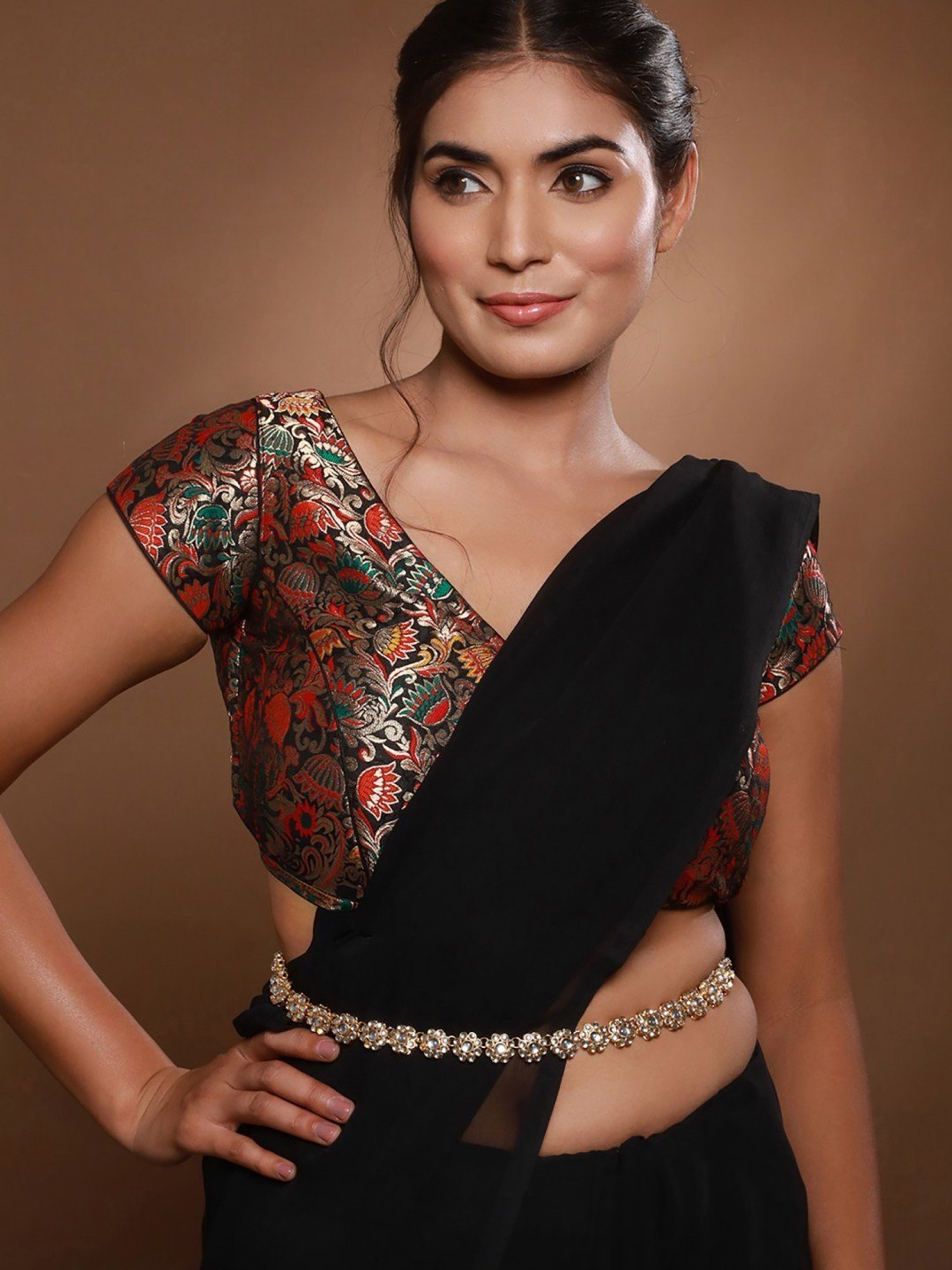 Aatmana Golden Kundan Waist Belt