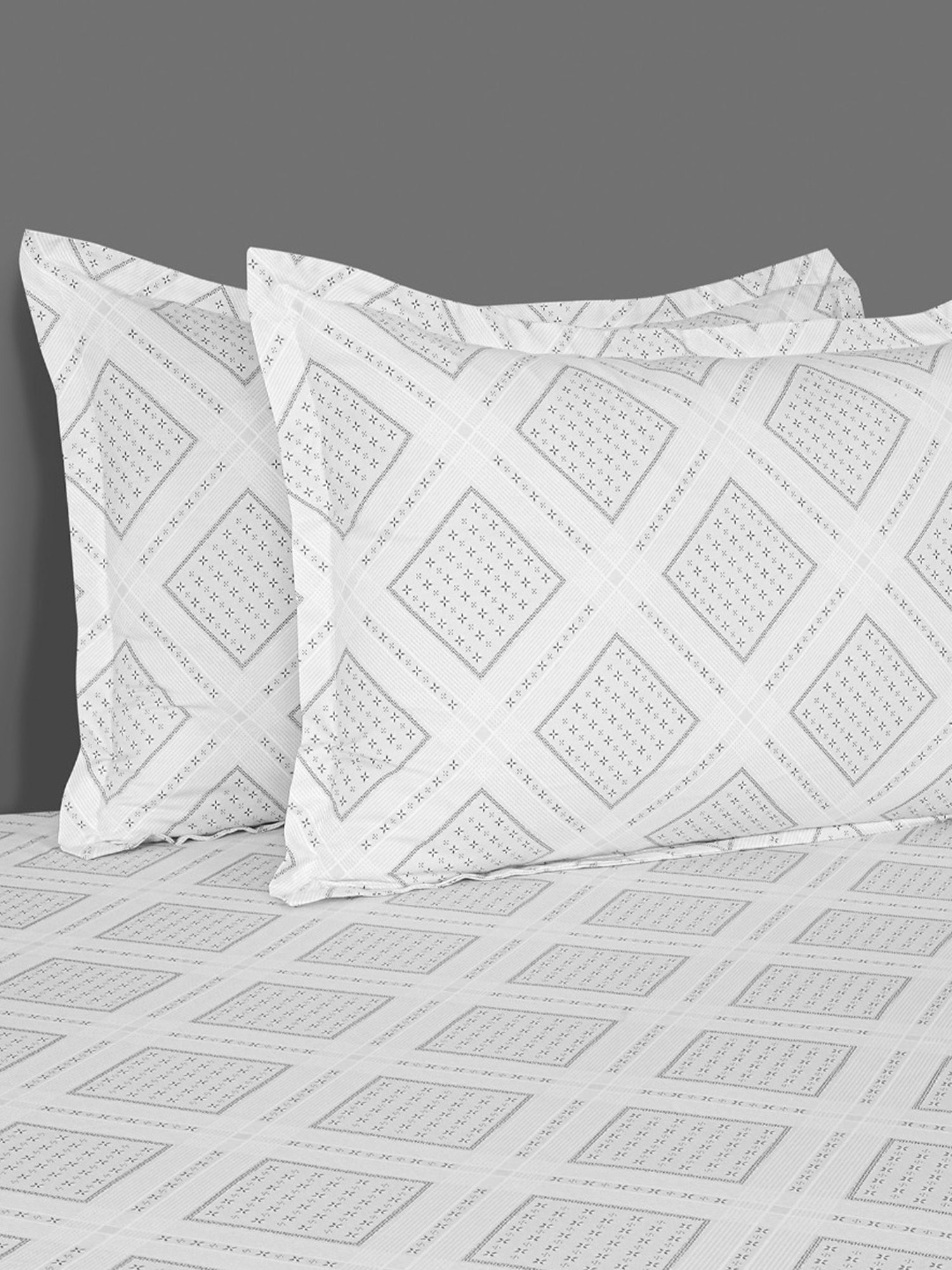 Swayam Dona Abstract Grey 250 TC Cotton King Bedsheet with 2 Pillow Covers