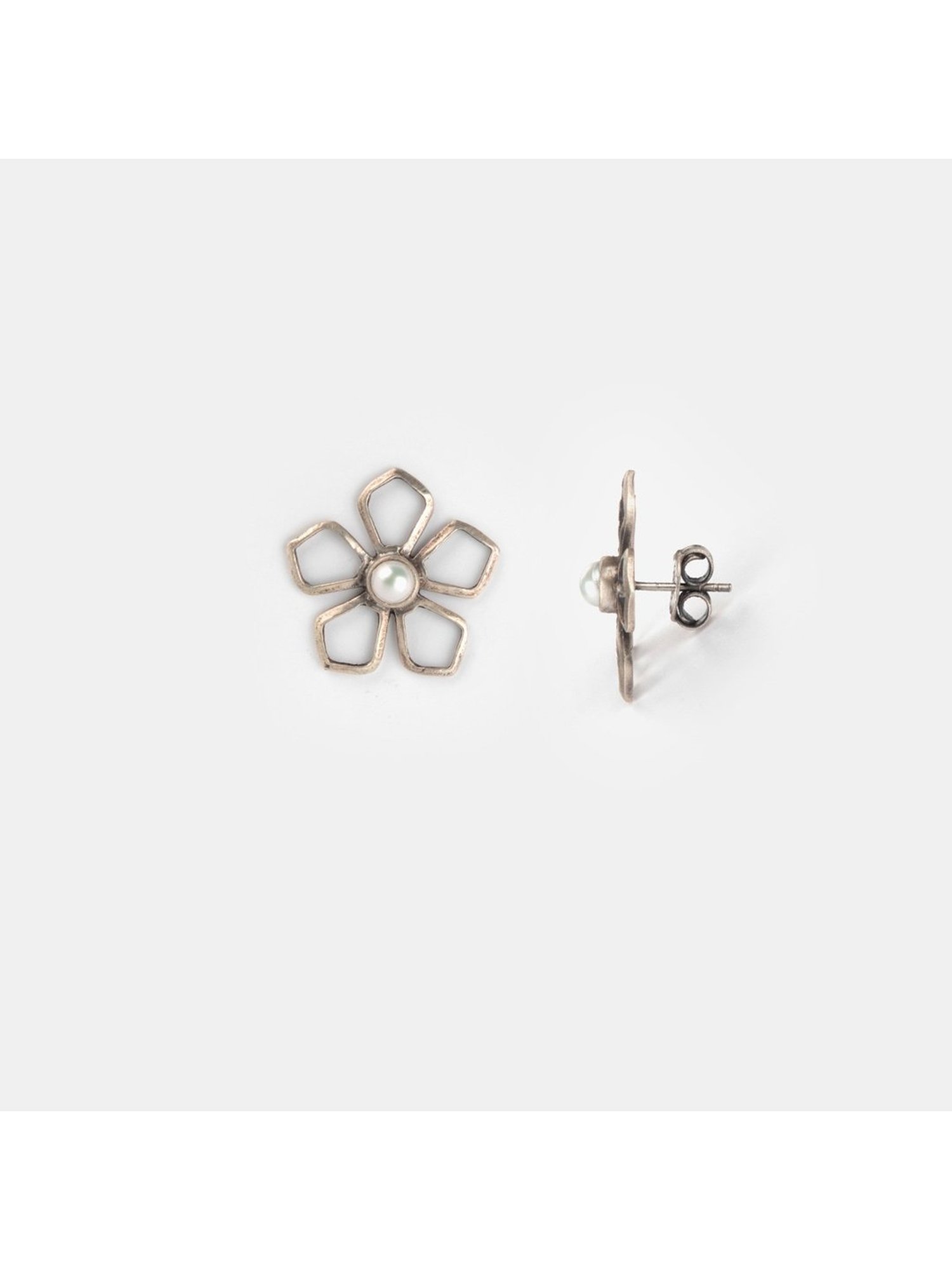 Shaya 92.5 Sterling Silver Gita G Earrings for Women