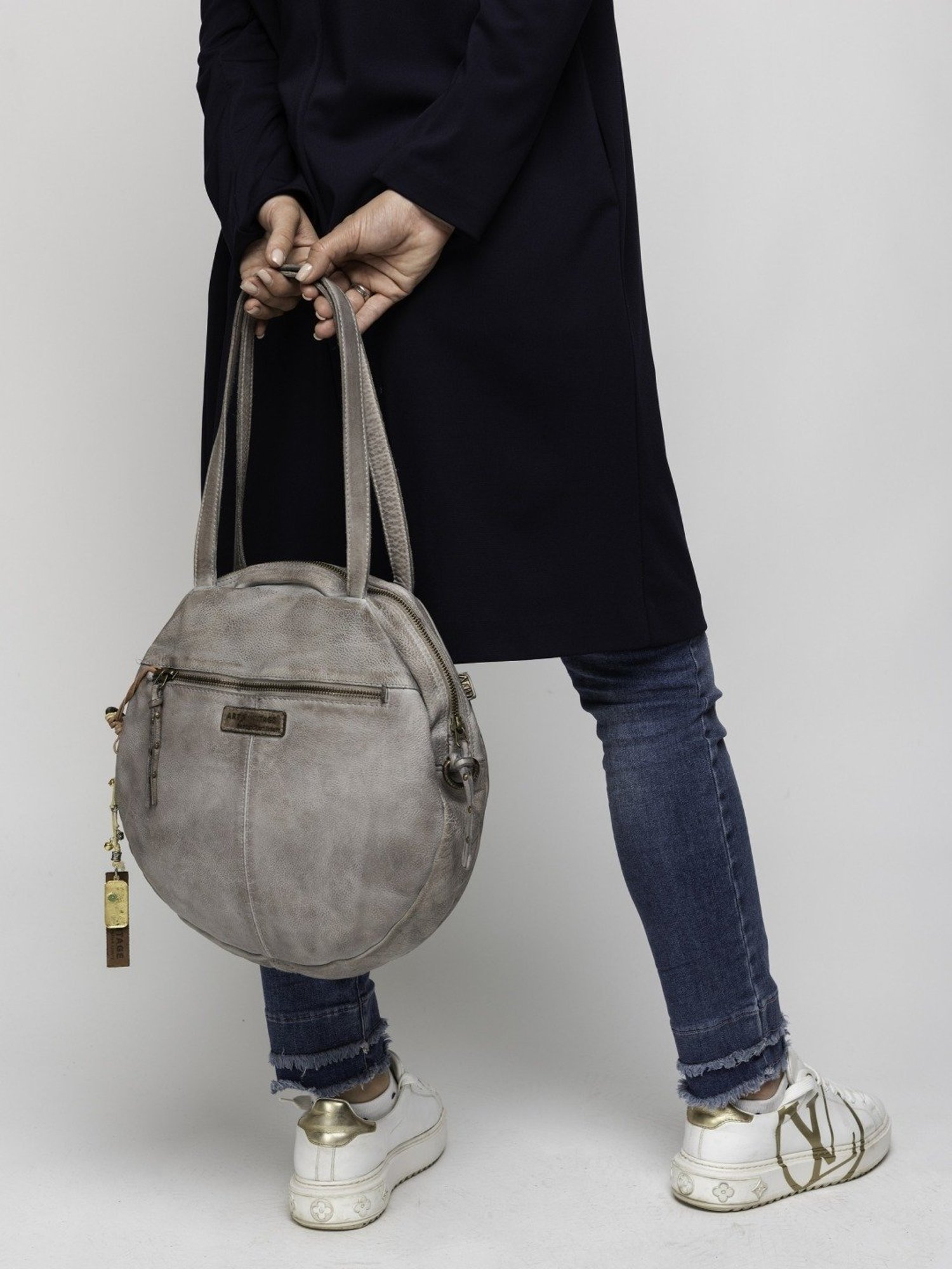 Art N Vintage Parma Grey Leather Textured Medium Shoulder Handbag