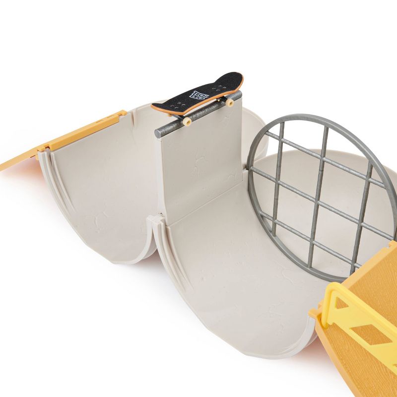 Hot Wheels Mega Garage Play Set