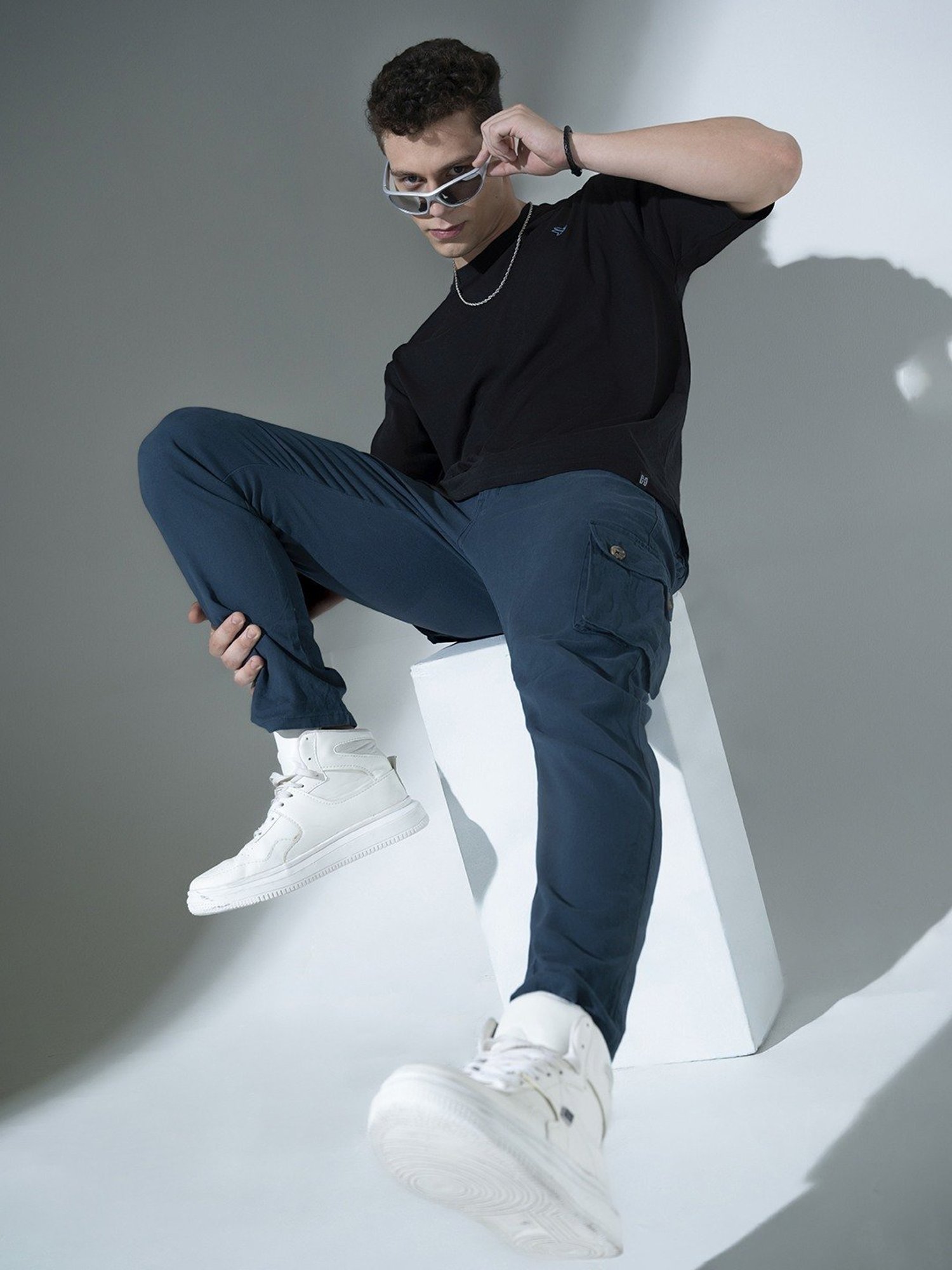 Hubberholme Blue Cotton Regular Fit Cargos