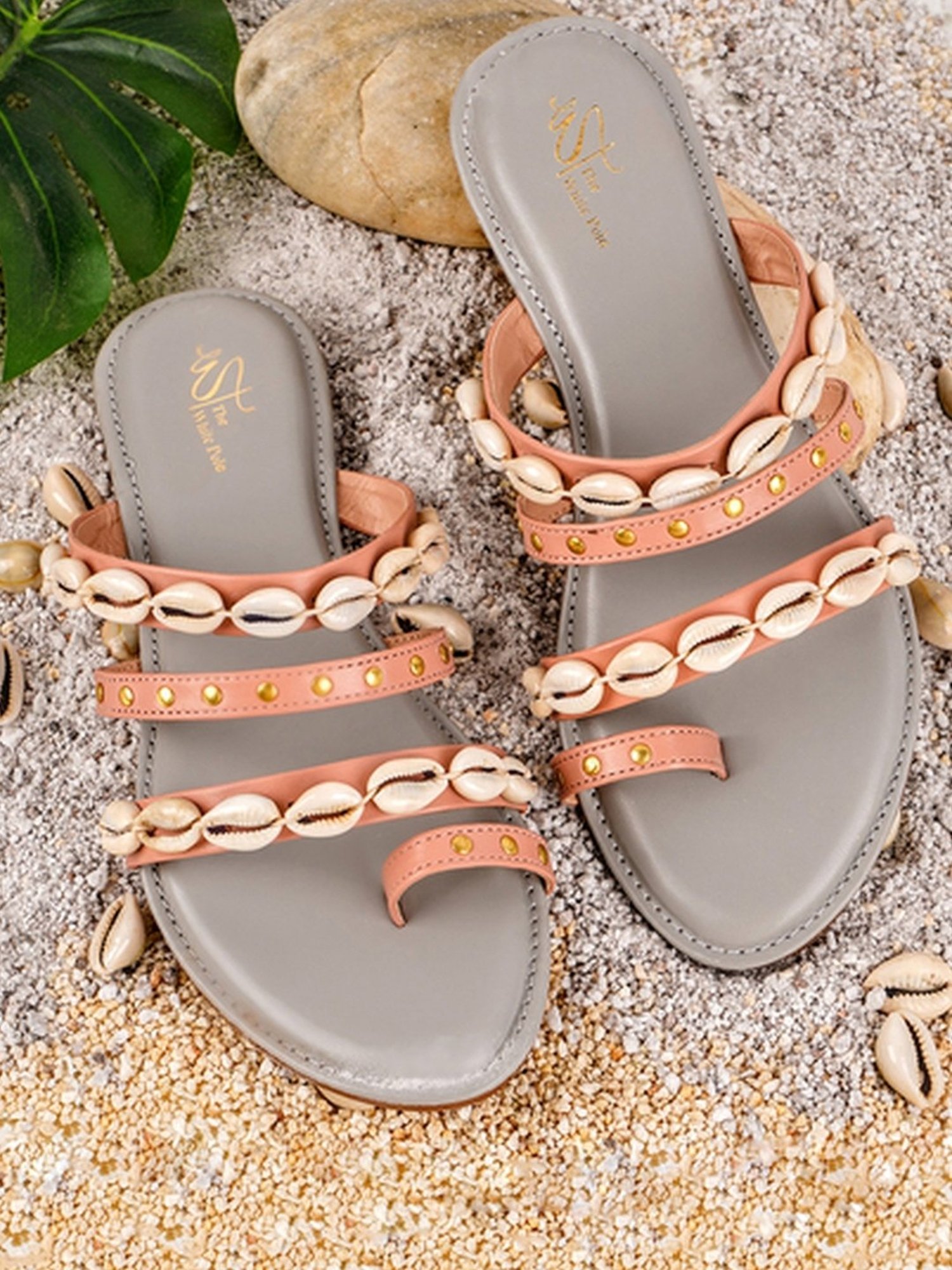 The White Pole Women's Peach Toe Ring Sandals
