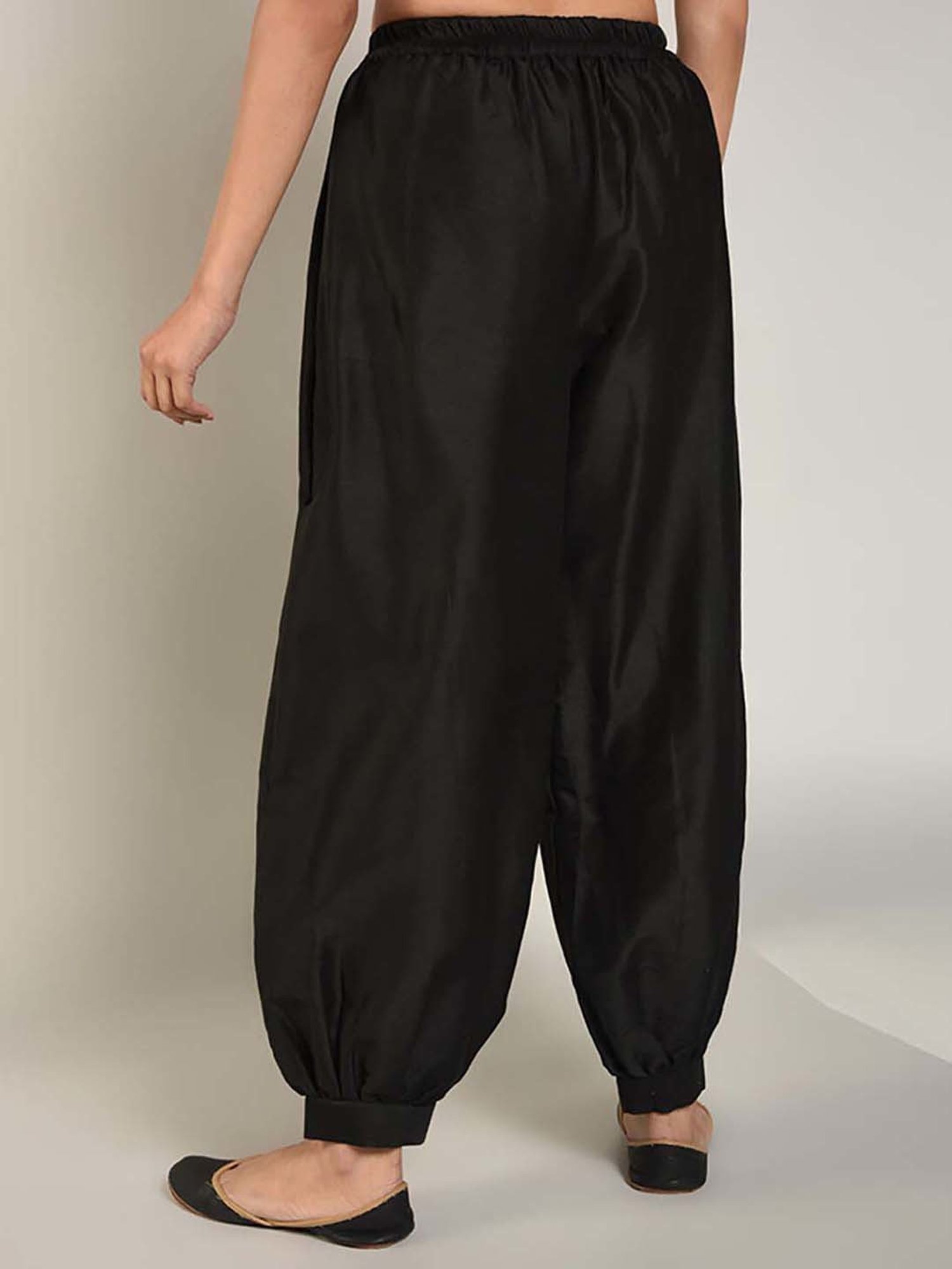 Abhishti Black Regular Fit Salwar