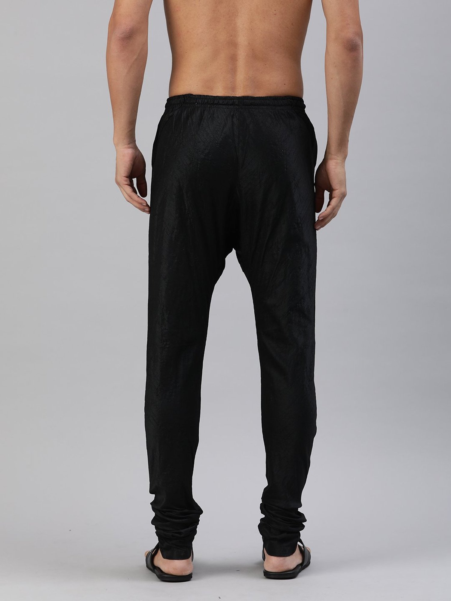 Manthan Black Regular Fit Churidars