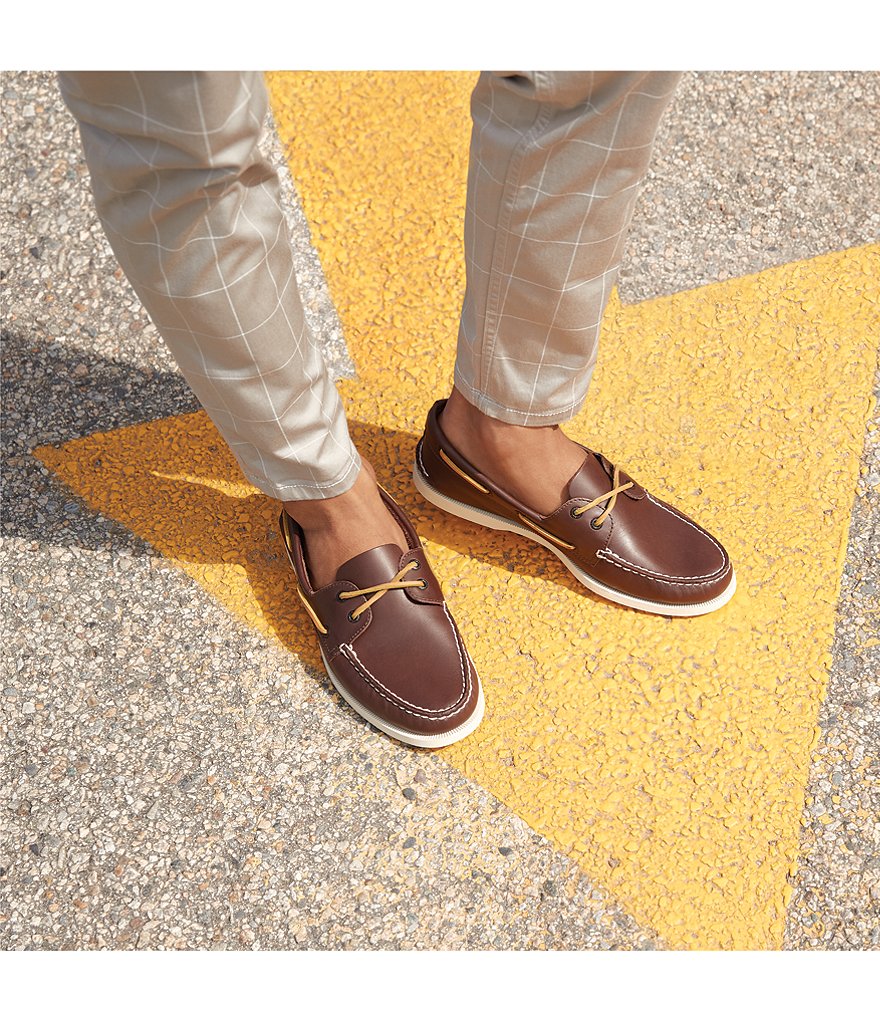 Sperry Men's Top-Sider Authentic Original 2-Eye Leather Boat Shoes