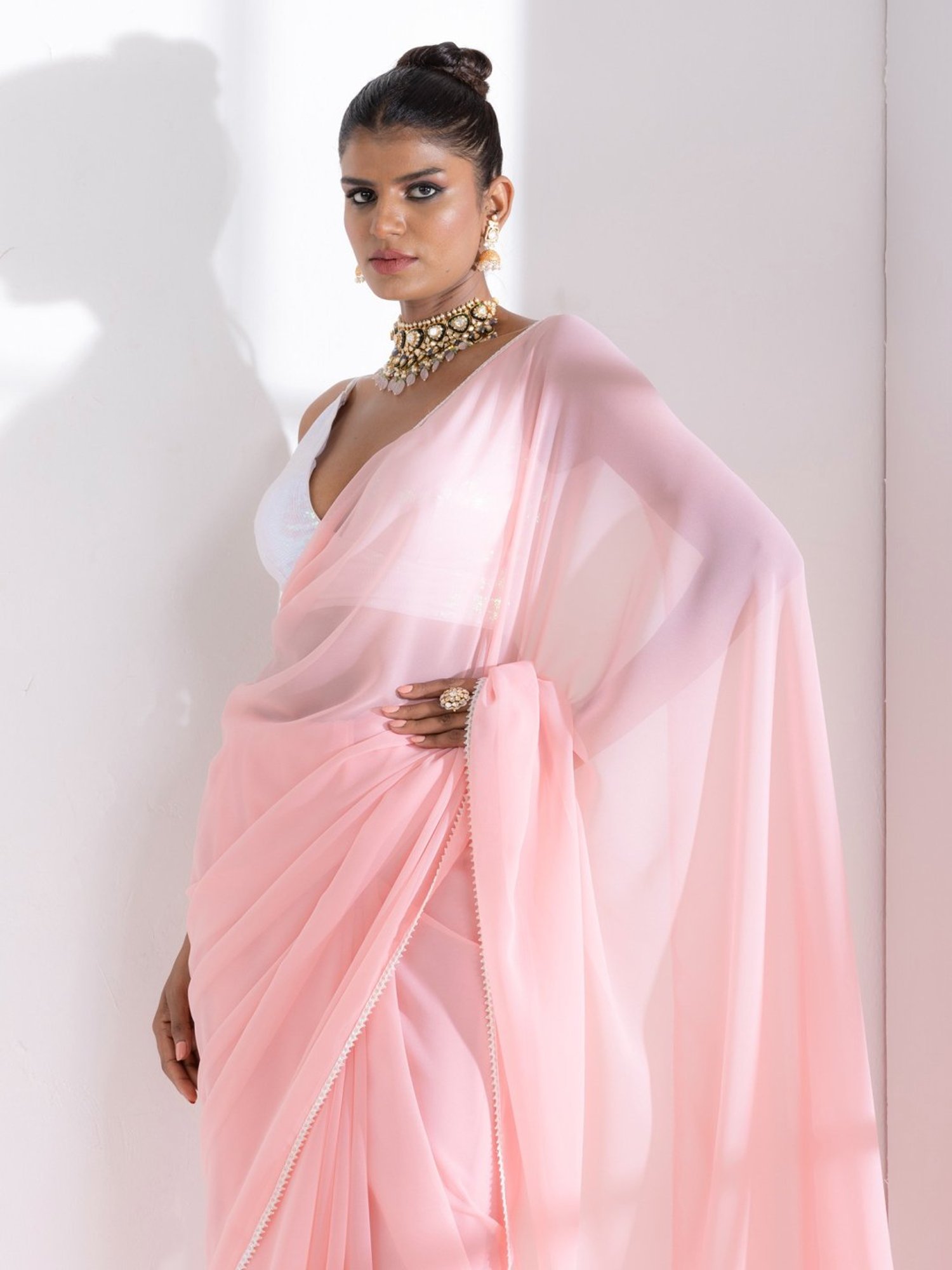 Swtantra Pink Plain Saree With Unstitched Blouse
