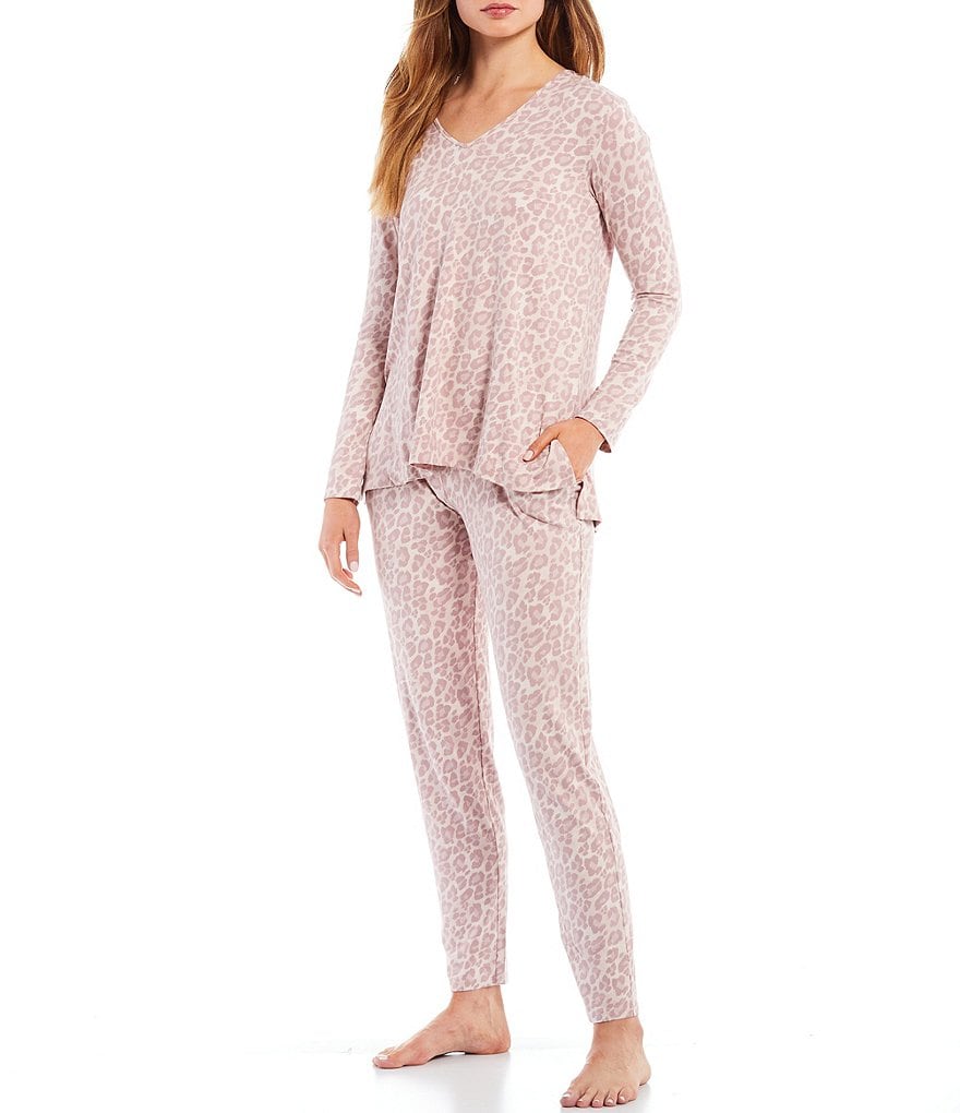 Natori Animal Print V-Neck Long Sleeve Jersey Knit Pajama Set