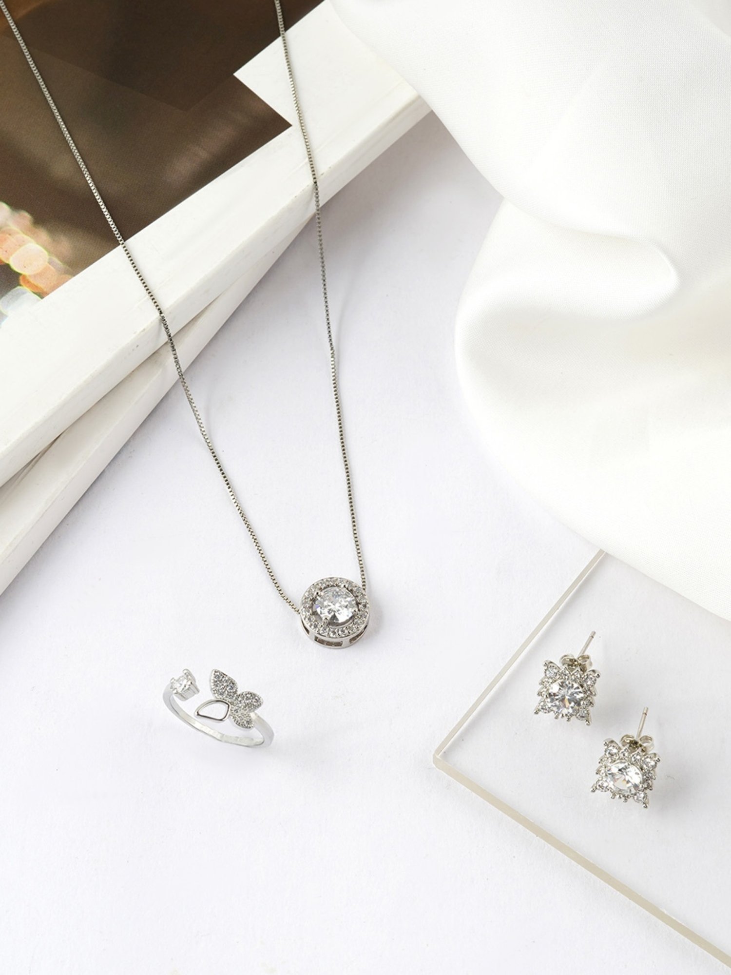 Joker & Witch Calvin Rhinestone Jewellery Set