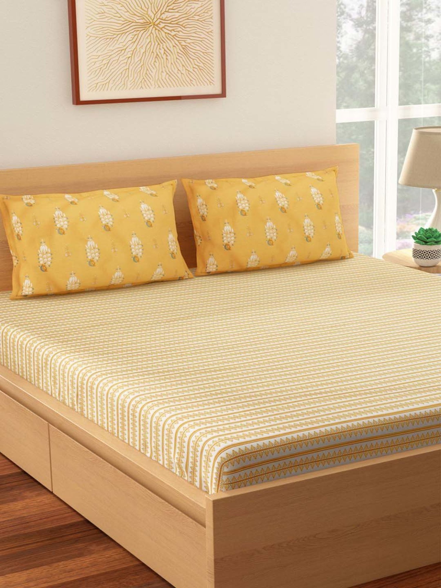 Living Scapes by Pantaloons Yellow Cotton Bedsheet With 2 Pillow Covers