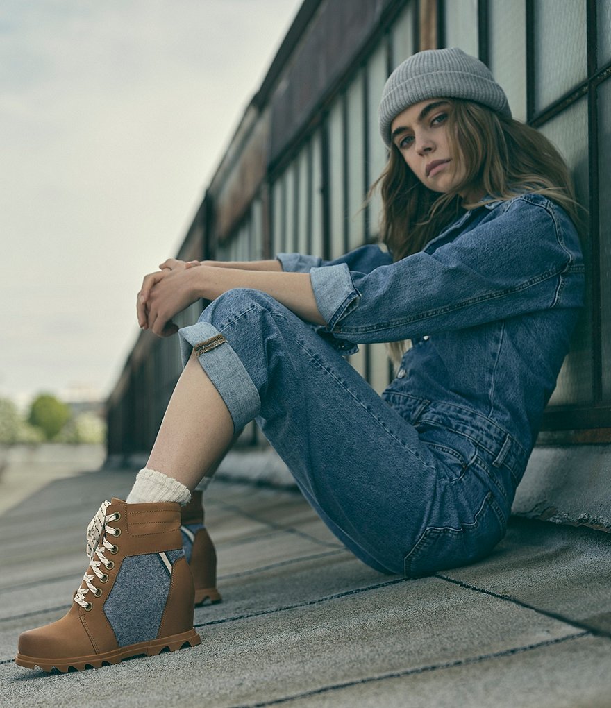 Sorel Joan of Arctic Lace-Up Wedge Lexi Booties