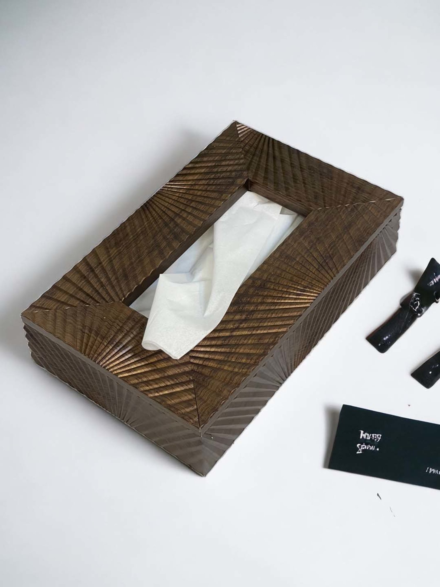 20" White Napkin with Red and Green Tassels Set of 4 pc White - SARO Lifestyle